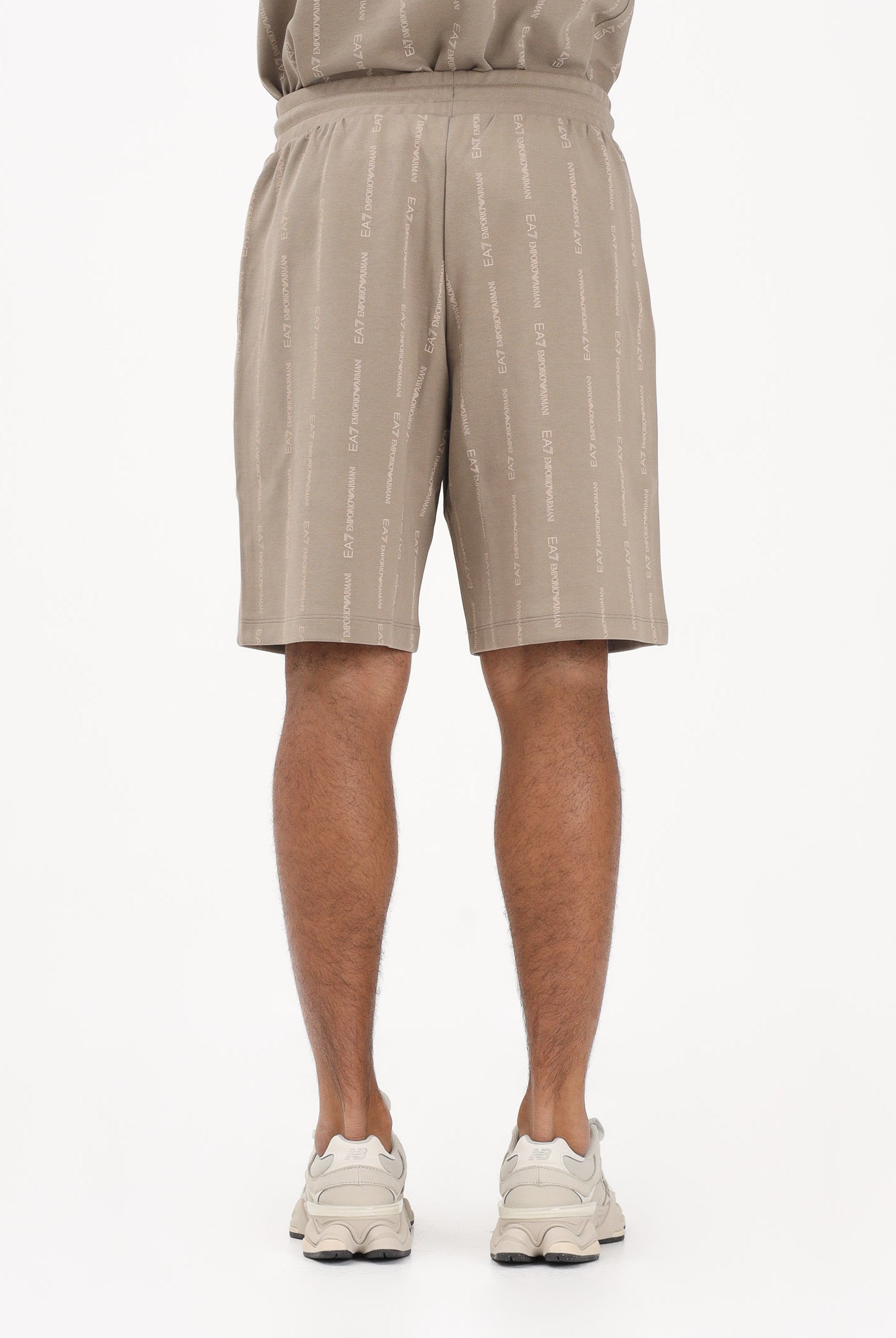 EA7 Shorts sportivo beige da uomo con stampa all-over del logo 7M001393AF12660 F1030 EA7