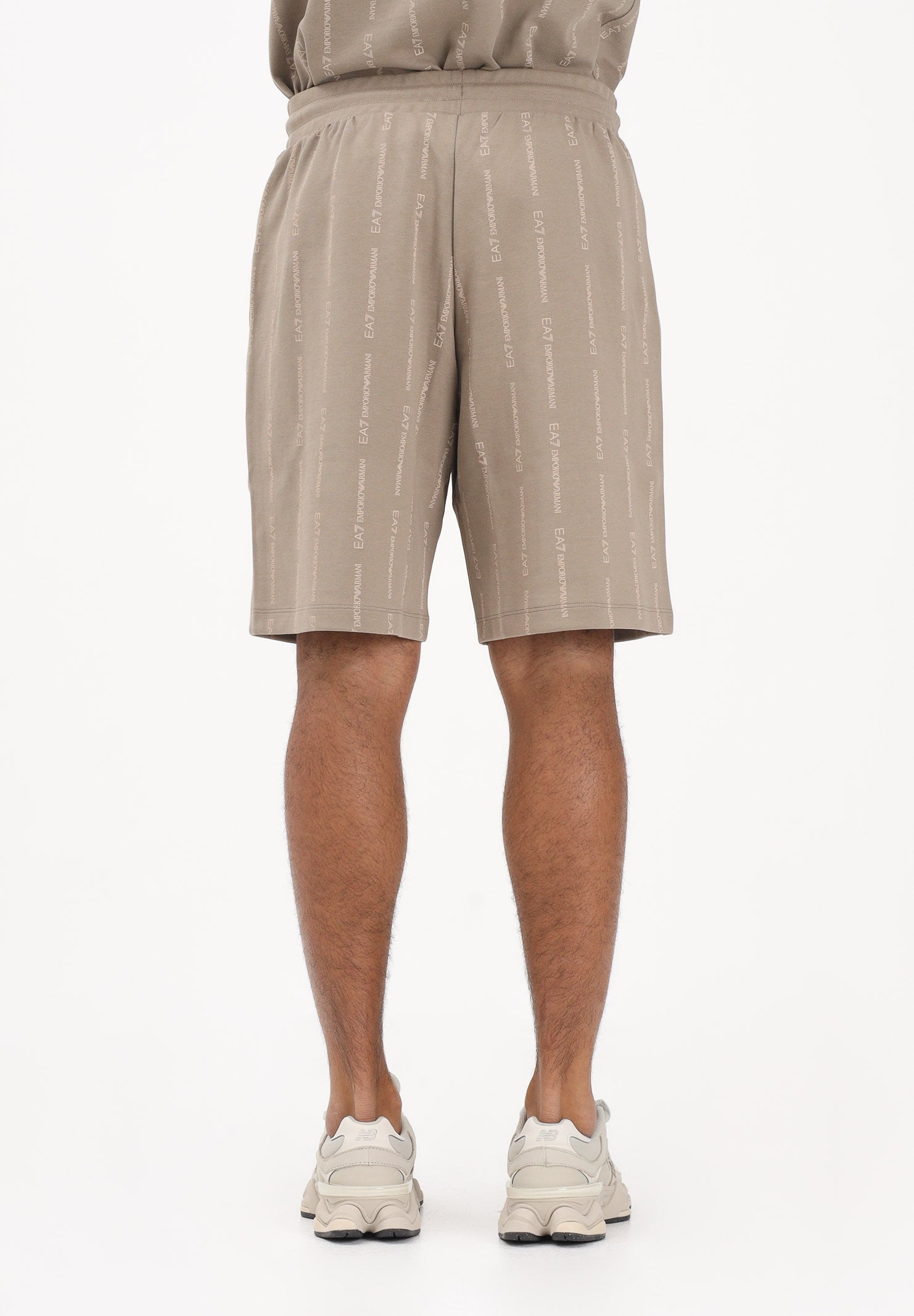 EA7 Shorts sportivo beige da uomo con stampa all-over del logo 7M001393AF12660 F1030 EA7