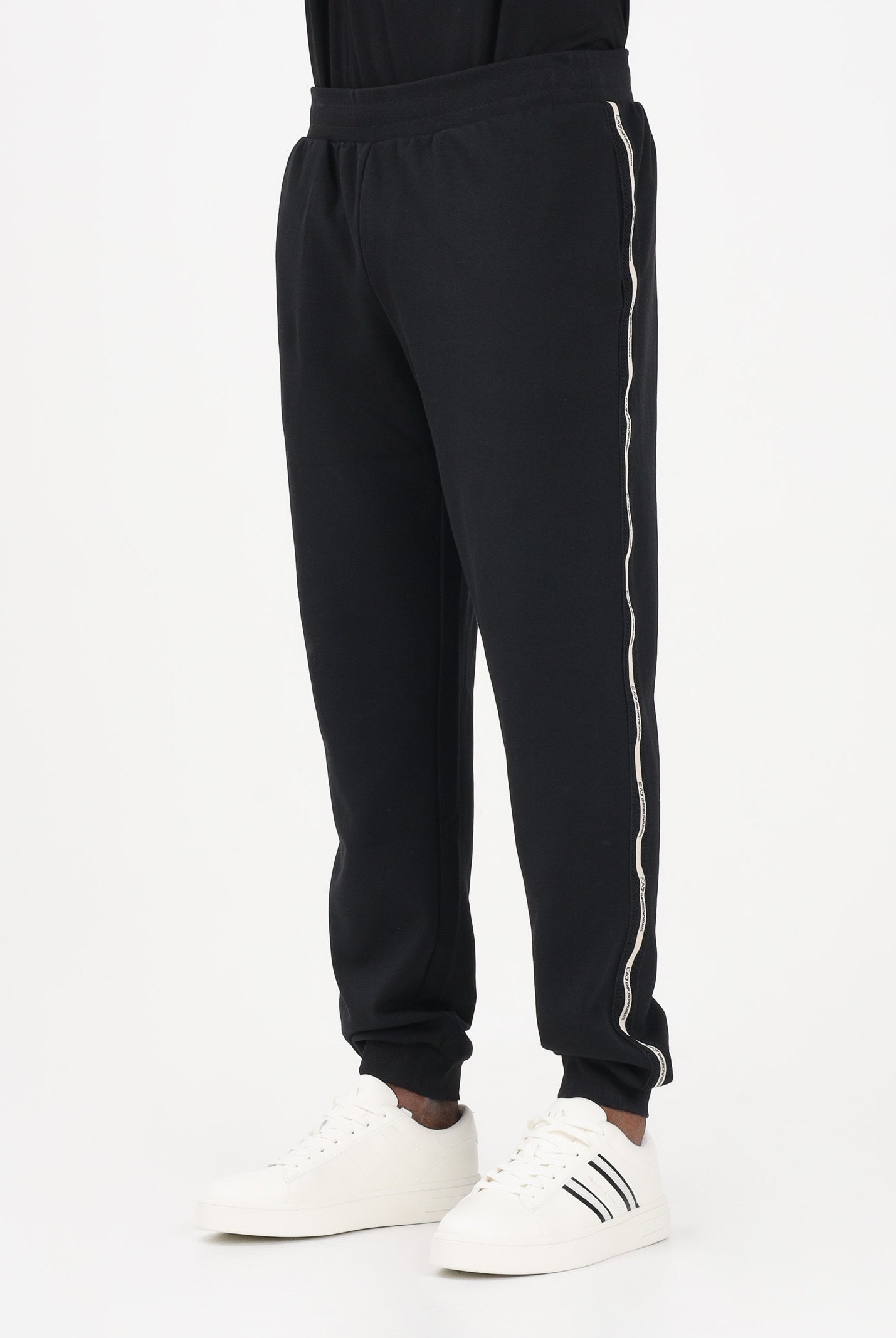 EA7 Pantalone sportivo nero da uomo con banda laterale a contrasto 7M001482AF12660 UC001 EA7