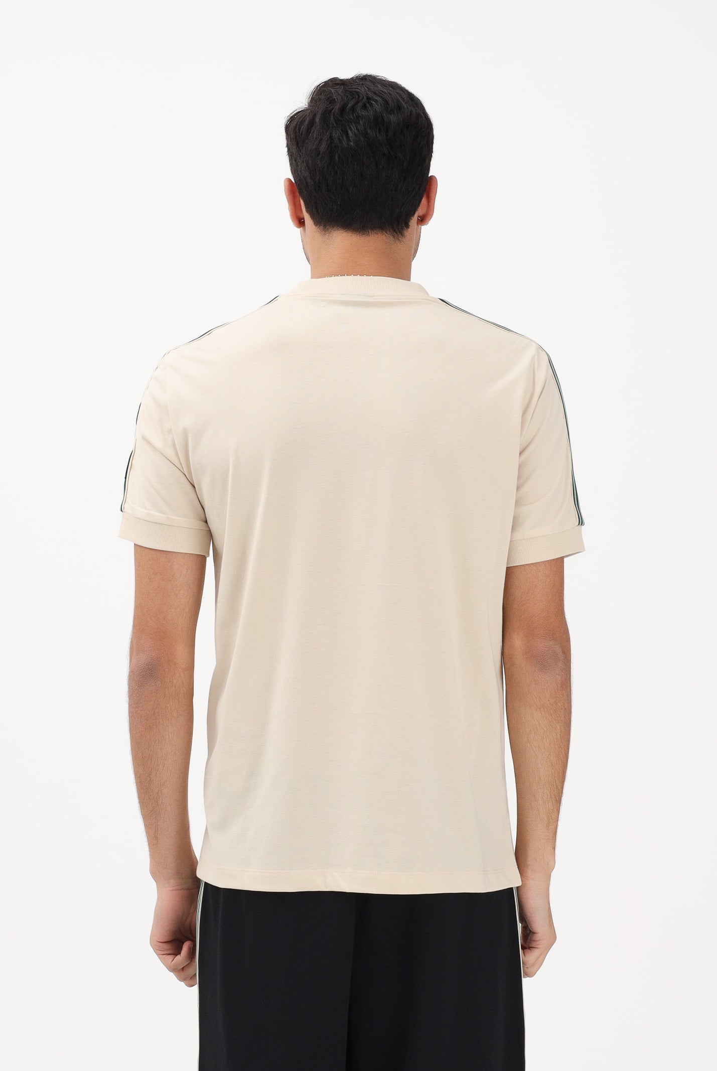 EA7 T-shirt a manica corta beige da uomo con dettaglio in gors sulle spalle e logo EA7 7M001507AF16548 U1088 EA7