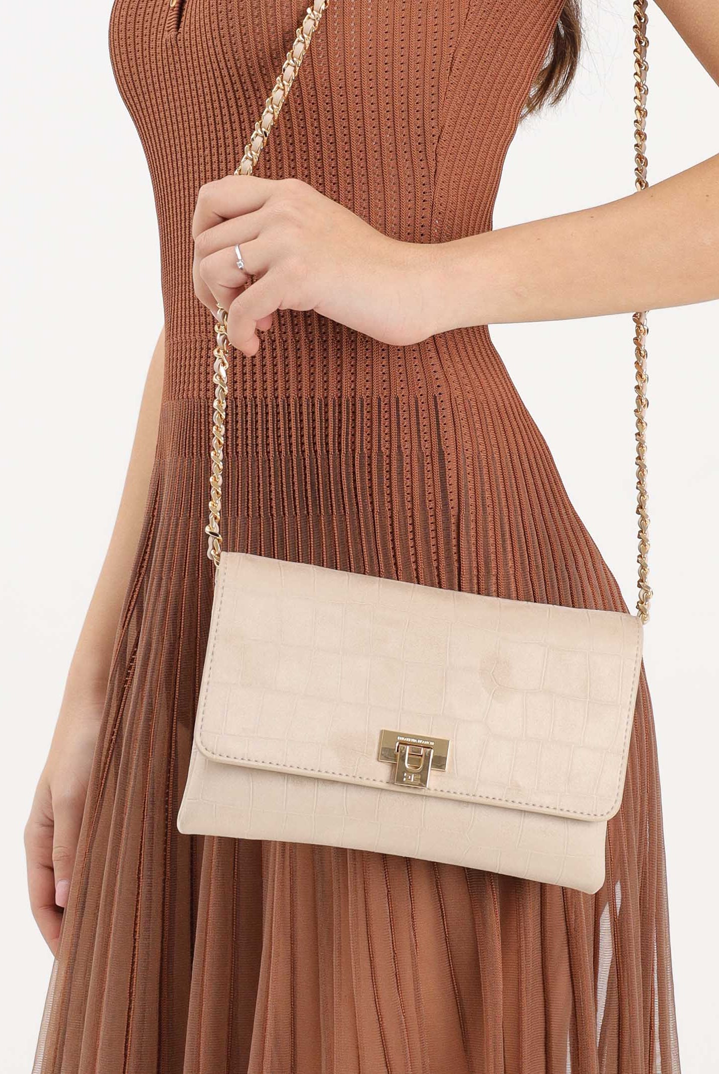 ELISABETTA FRANCHI Pochette vaniglia da donna realizzata in suede BS64A61E2 135 ELISABETTA FRANCHI