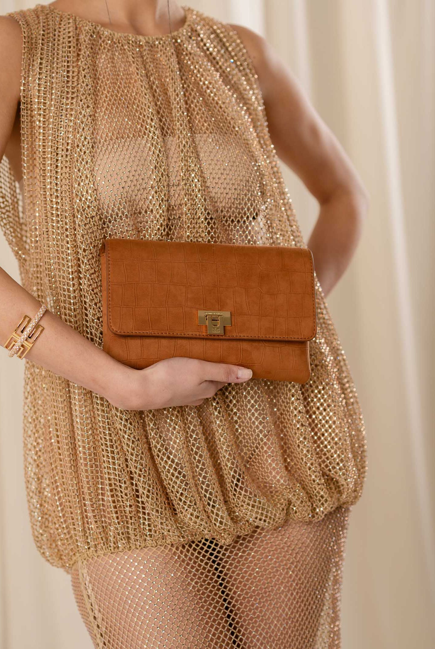 ELISABETTA FRANCHI Pochette cuoio da donna realizzata in suede BS64A61E2 600 ELISABETTA FRANCHI