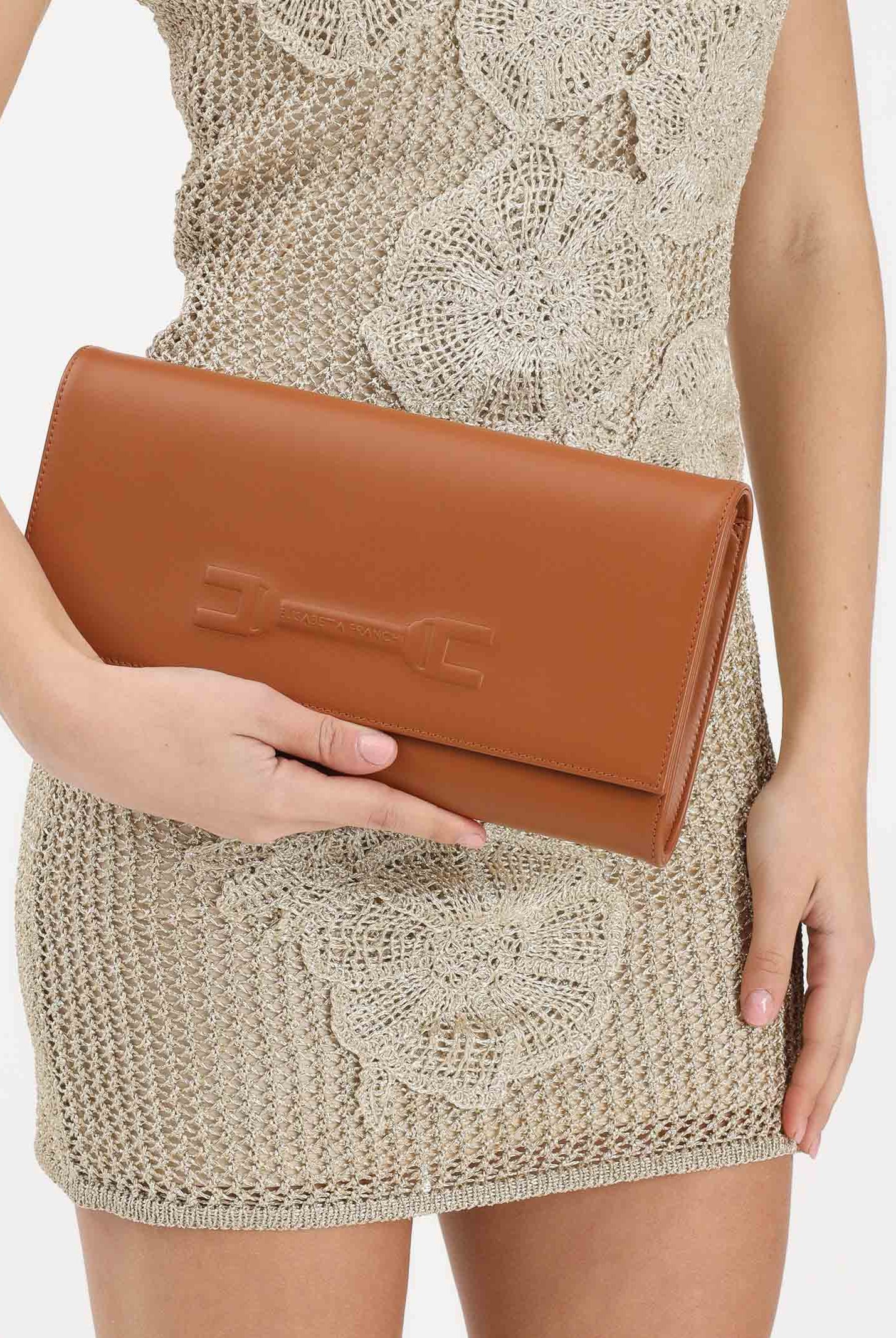 ELISABETTA FRANCHI Pochette cognac da donna realizzata in vera pelle BS99A61E2 027 ELISABETTA FRANCHI