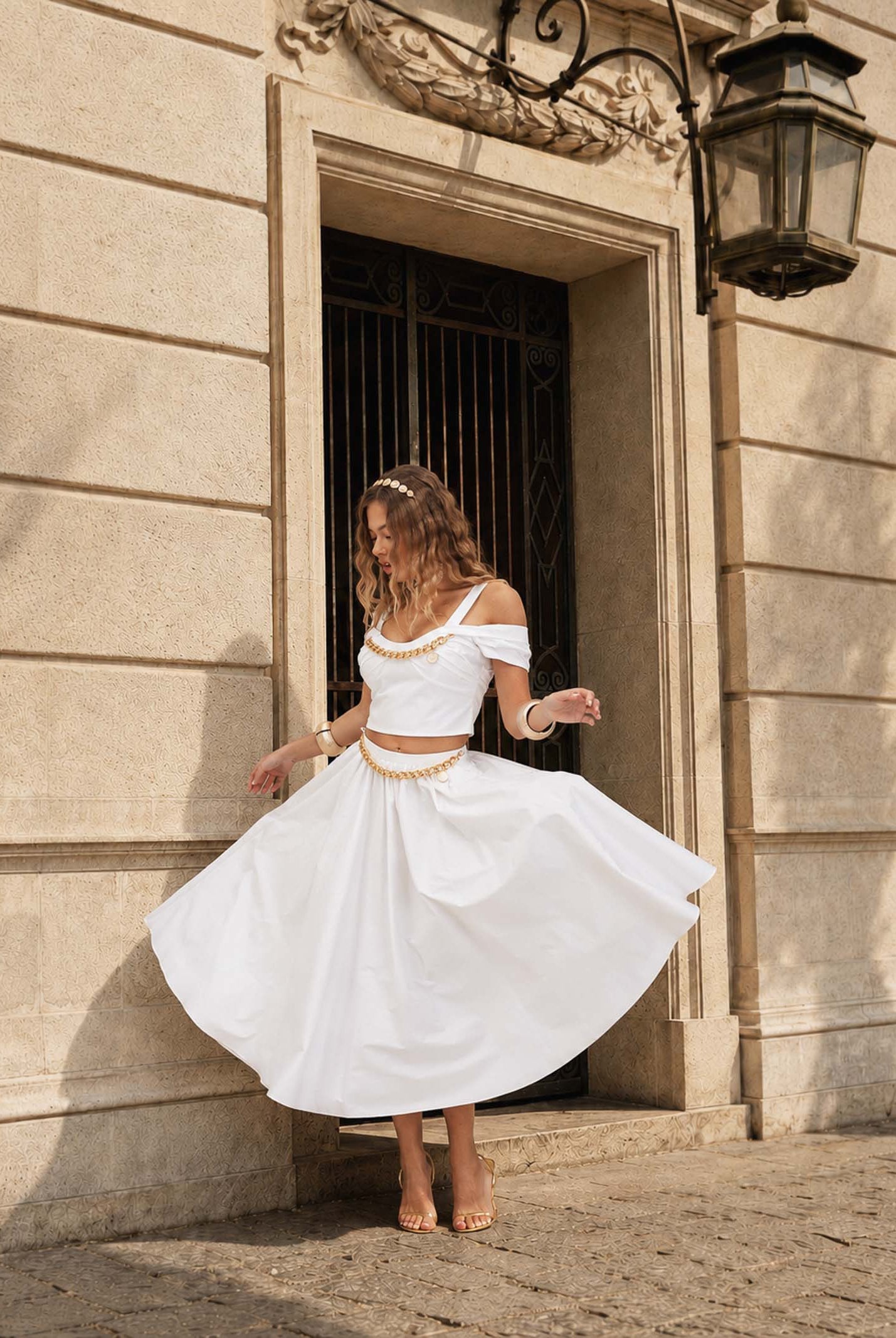 ELISABETTA FRANCHI Gonna midi bianca da donna con dettaglio gioiello GO16061E2 100 ELISABETTA FRANCHI