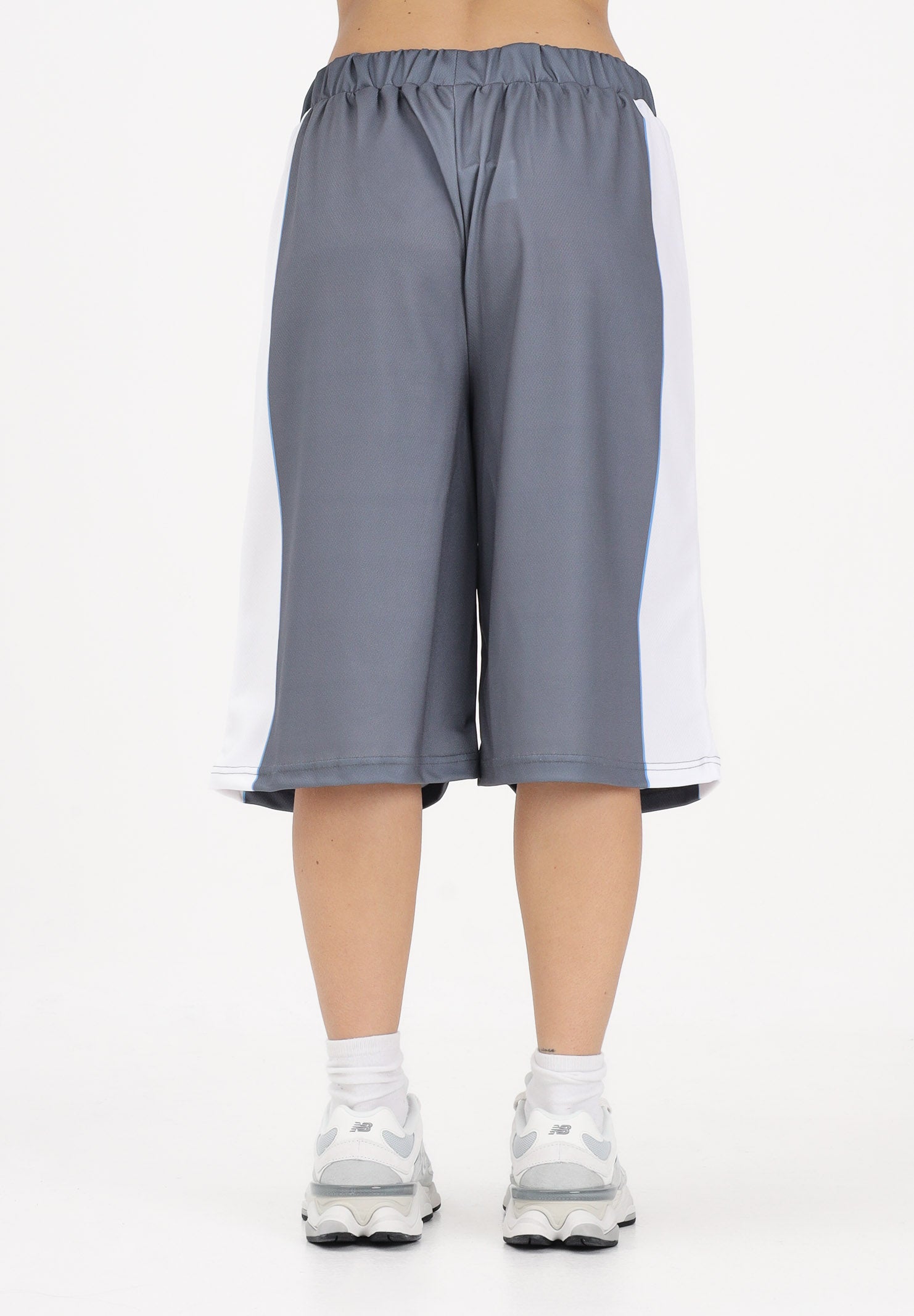 GCDS Shorts grigio per donna, ragazzi e bambini con logo C1BJQL707J338 955A GCDS