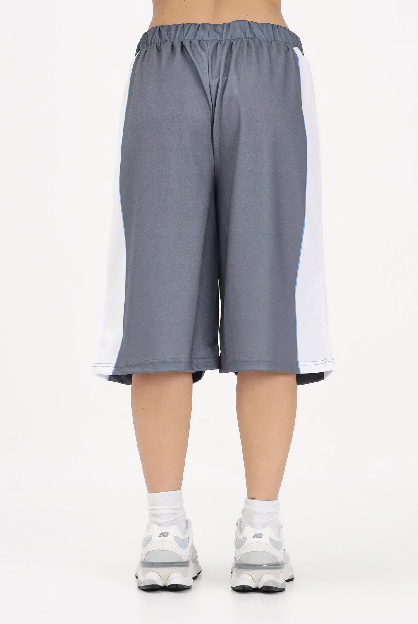 GCDS Shorts grigio per donna, ragazzi e bambini con logo C1BJQL707J338 955A GCDS
