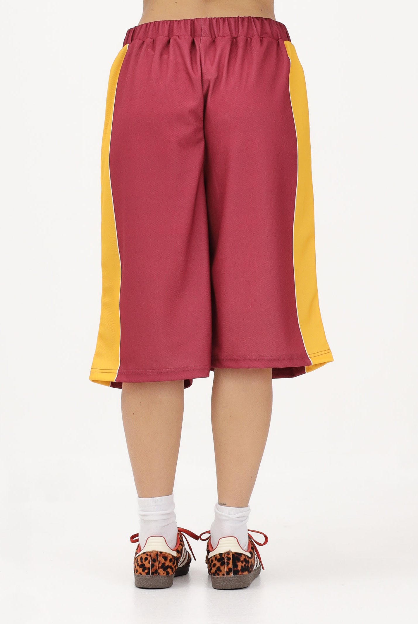 GCDS Shorts bordeaux per donna, ragazzi e bambini con logo C1BJQL710J338 468Y GCDS