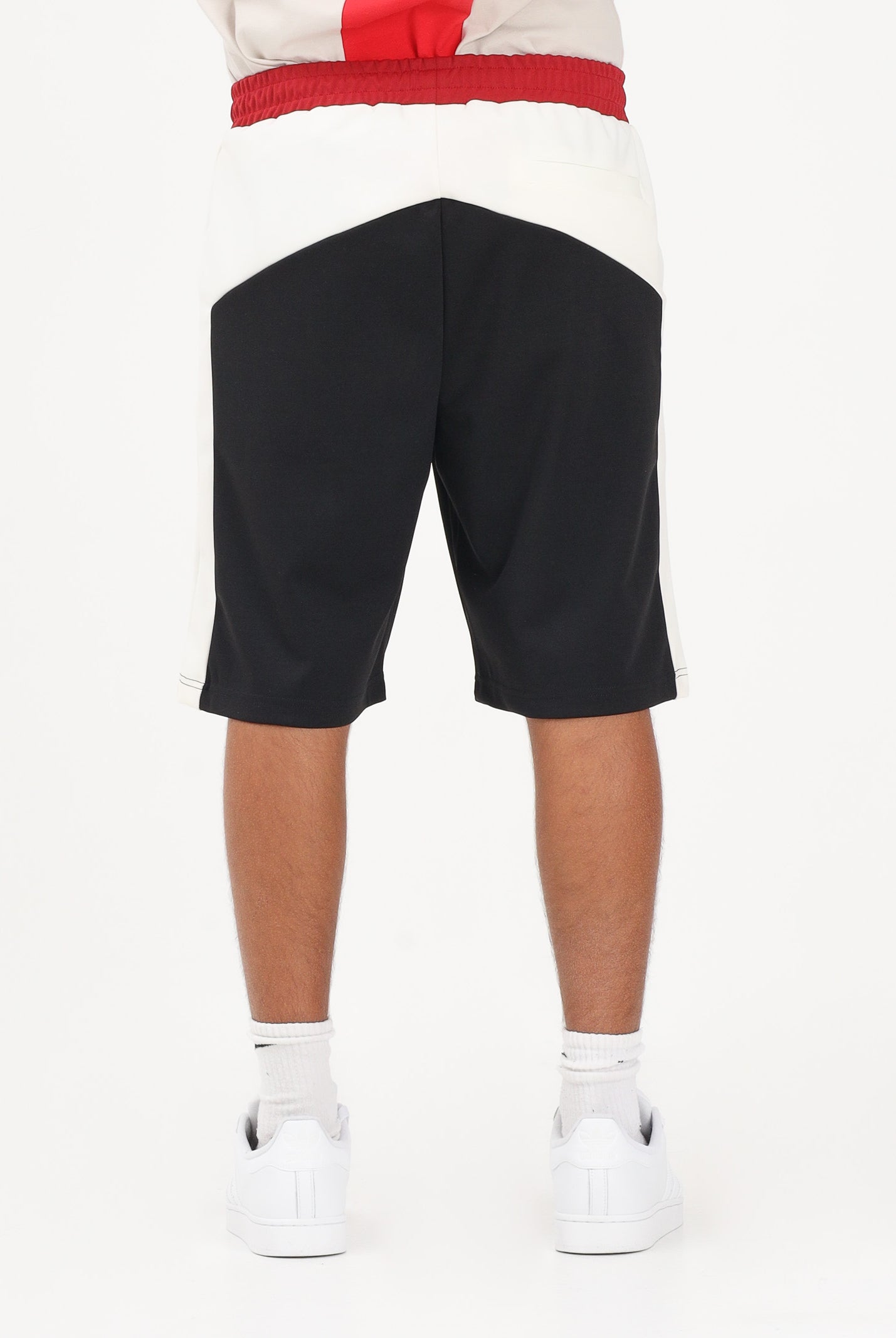 GCDS Shorts sportivo nero per uomo e donna dal design color block C1MEQL215C008 999A GCDS