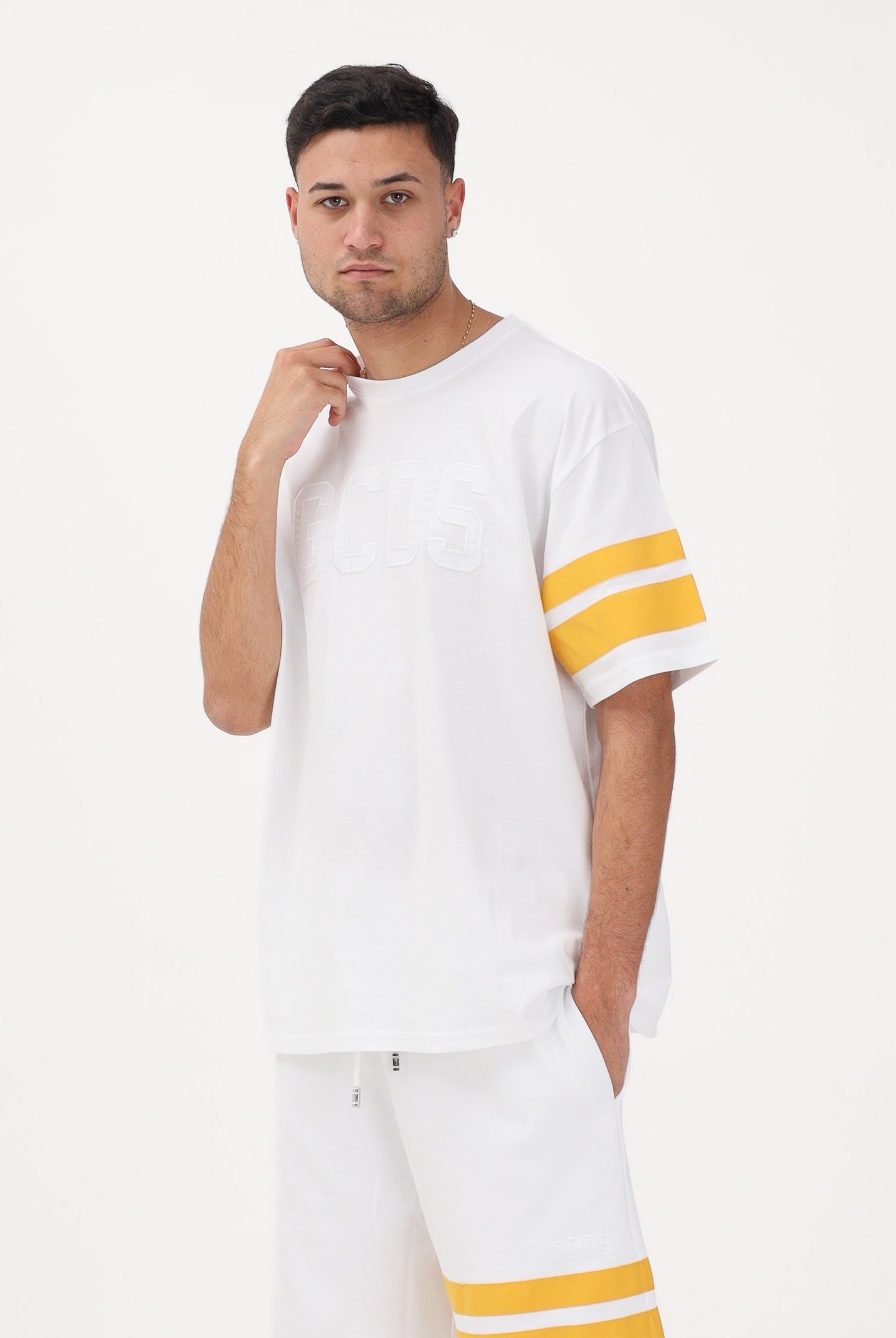 GCDS T-shirt a manica corta bianca per uomo e donna con logo Z0MLQC106J101 100Y GCDS
