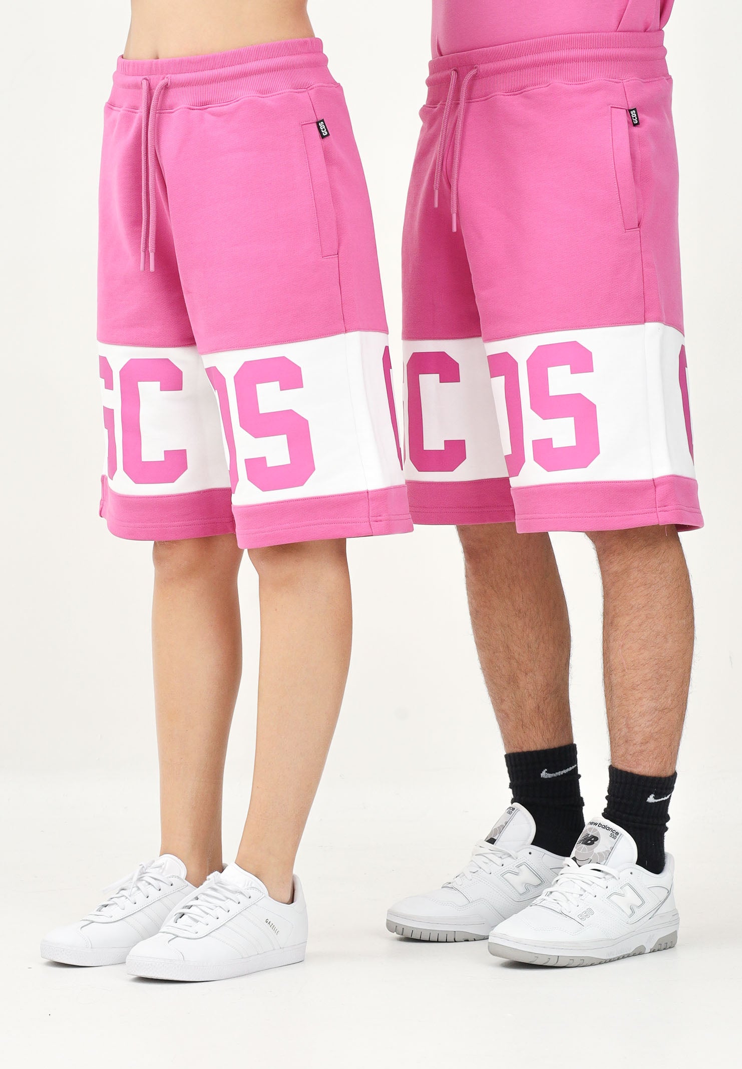 GCDS Shorts sportivo fucsia per uomo e donna con logo Z0MLQL228F004 575A GCDS