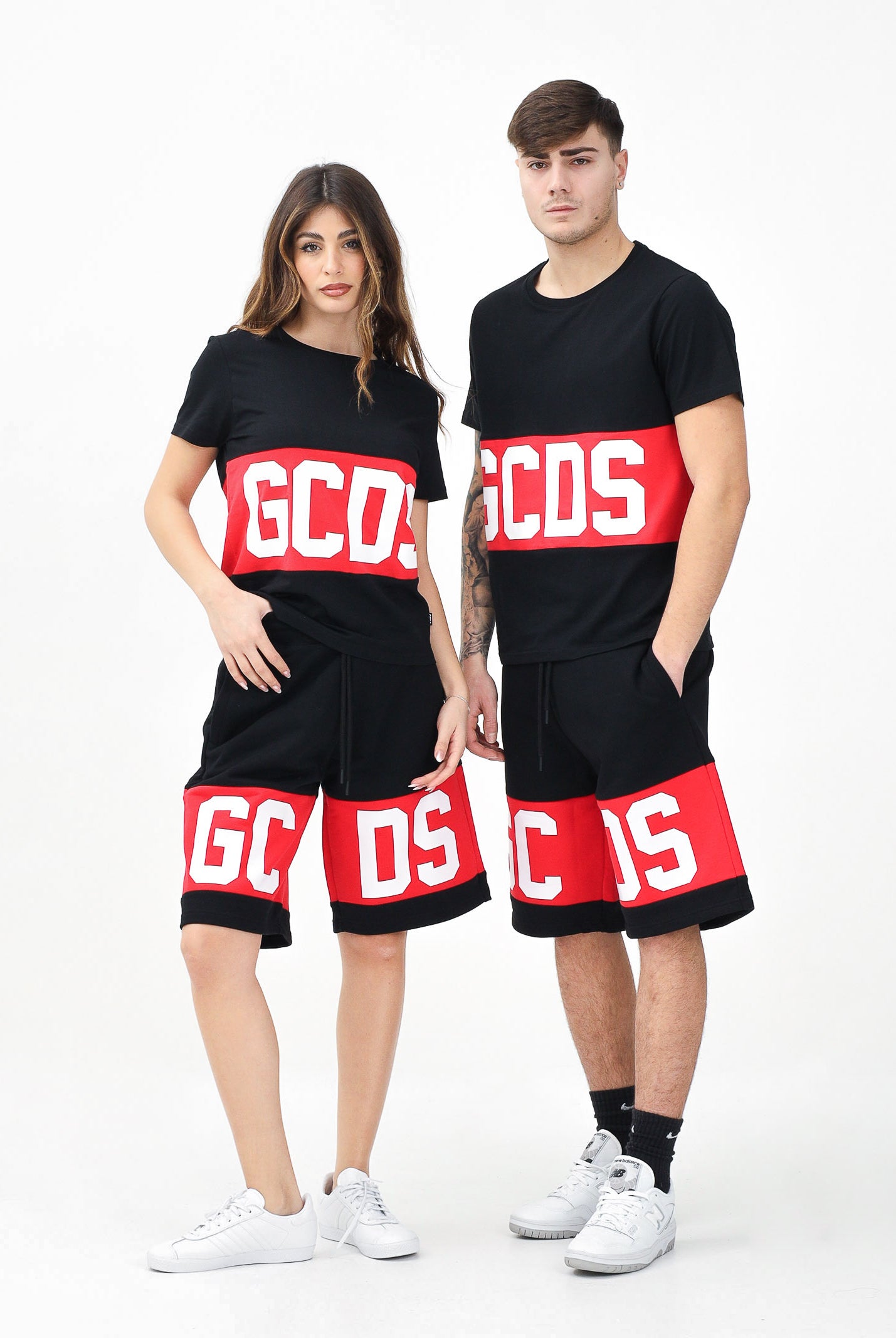 GCDS Shorts sportivo nero per uomo e donna con logo Z0MLQL228F004 999R GCDS