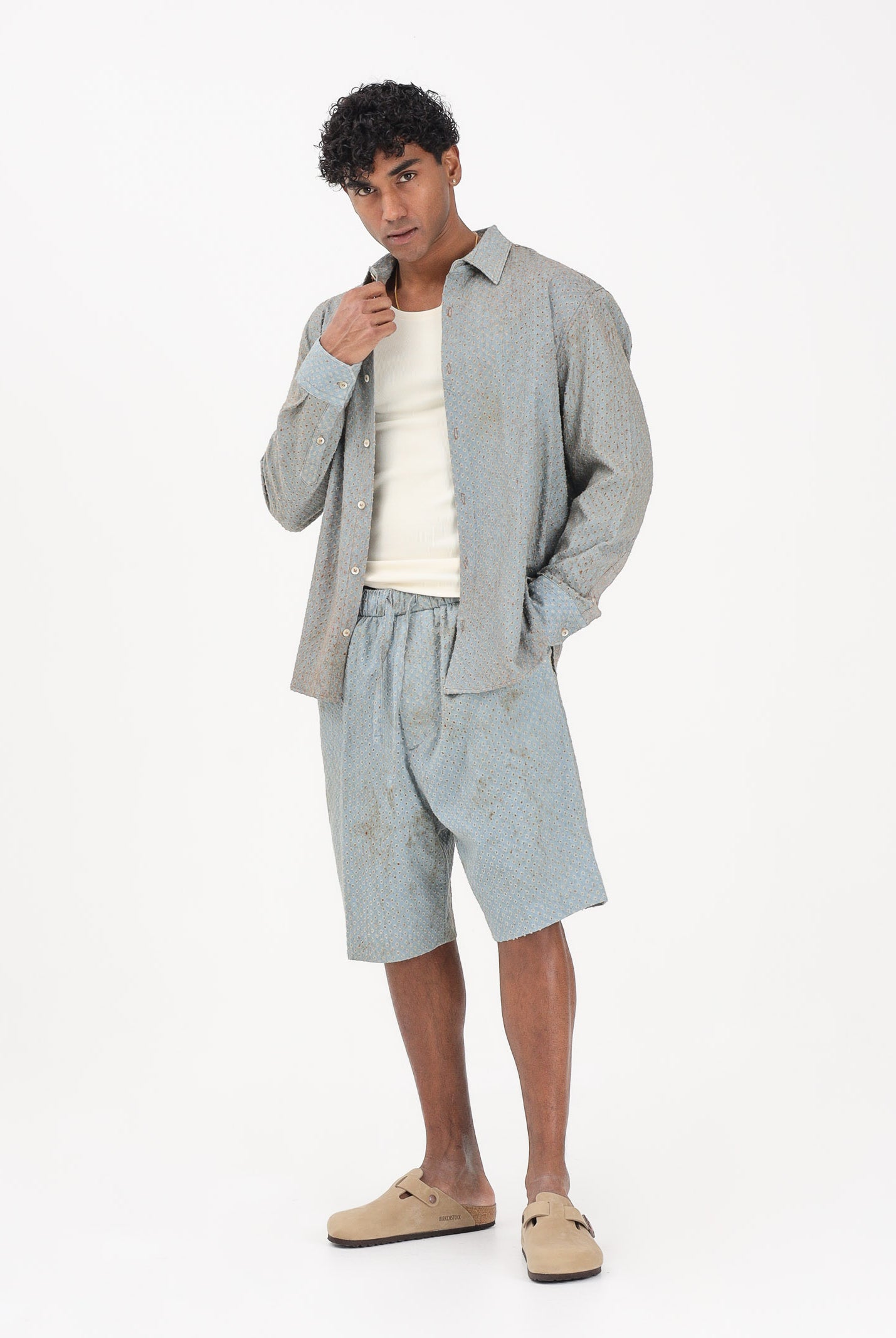 I'M BRIAN Shorts celeste da uomo con micro-lavorazione traforata BE3715 0028 I'M BRIAN