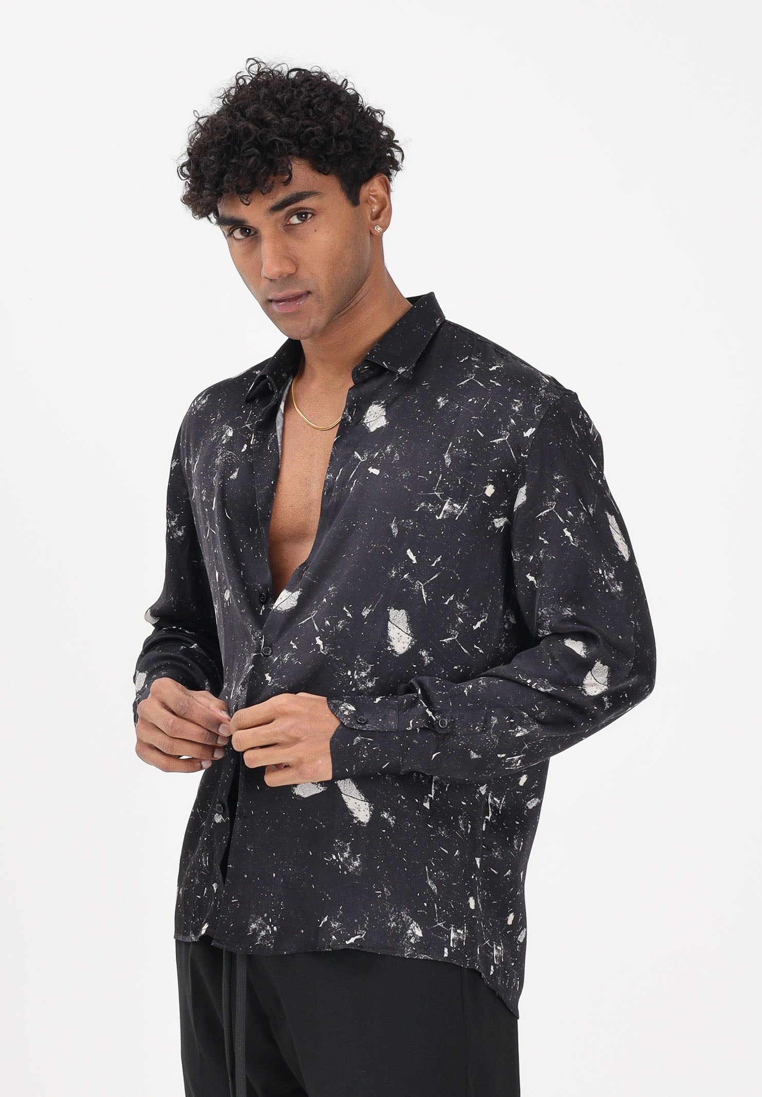 I'M BRIAN Camicia a manica lunga nera da uomo con stampa effetto splatter CA3618 0028 I'M BRIAN