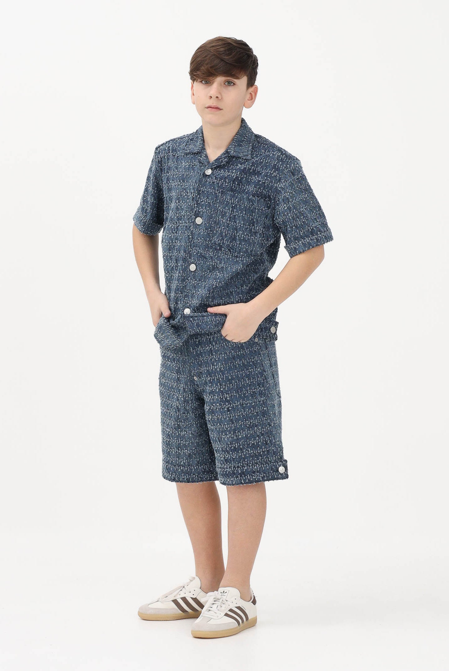 I'M BRIAN Shorts in denim medio da bambino realizzati con particolare lavorazione testurizzata KIMJ926 0028 I'M BRIAN