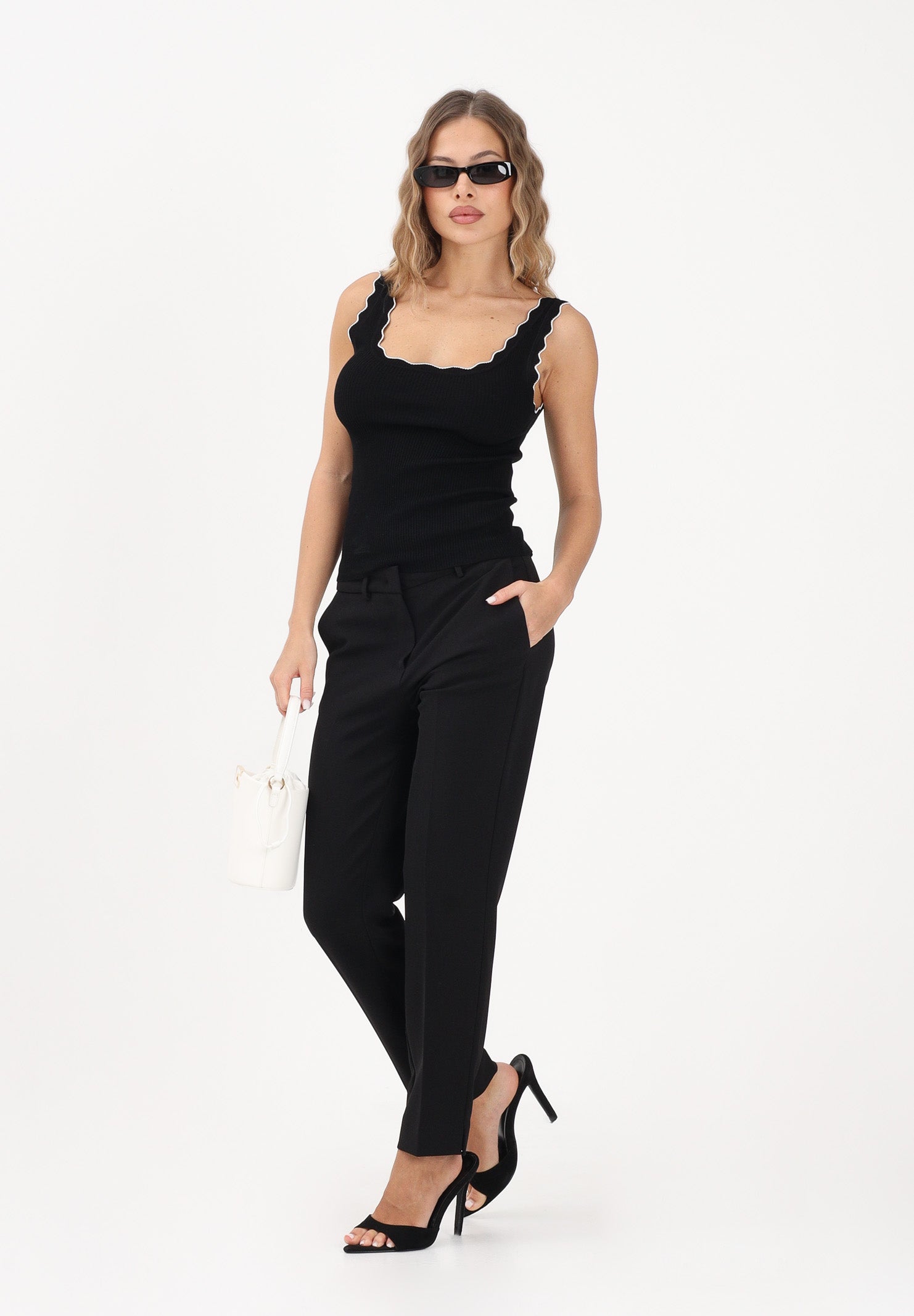 JDY Canotta nera da donna con bordi scallopati 15290585 BLCL JDY
