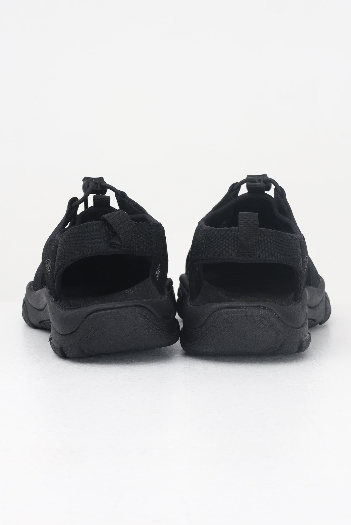 KEEN Sandali Newport H2 neri da uomo 1022258 . KEEN