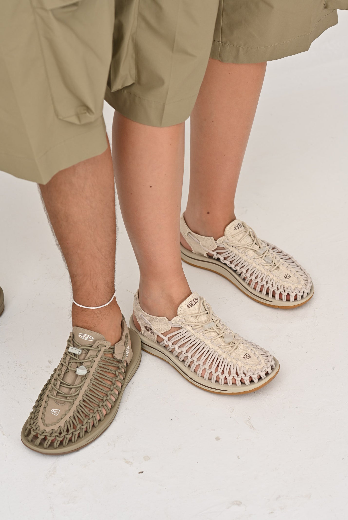 KEEN Sandali Uneek taupe da uomo 1025169 . KEEN