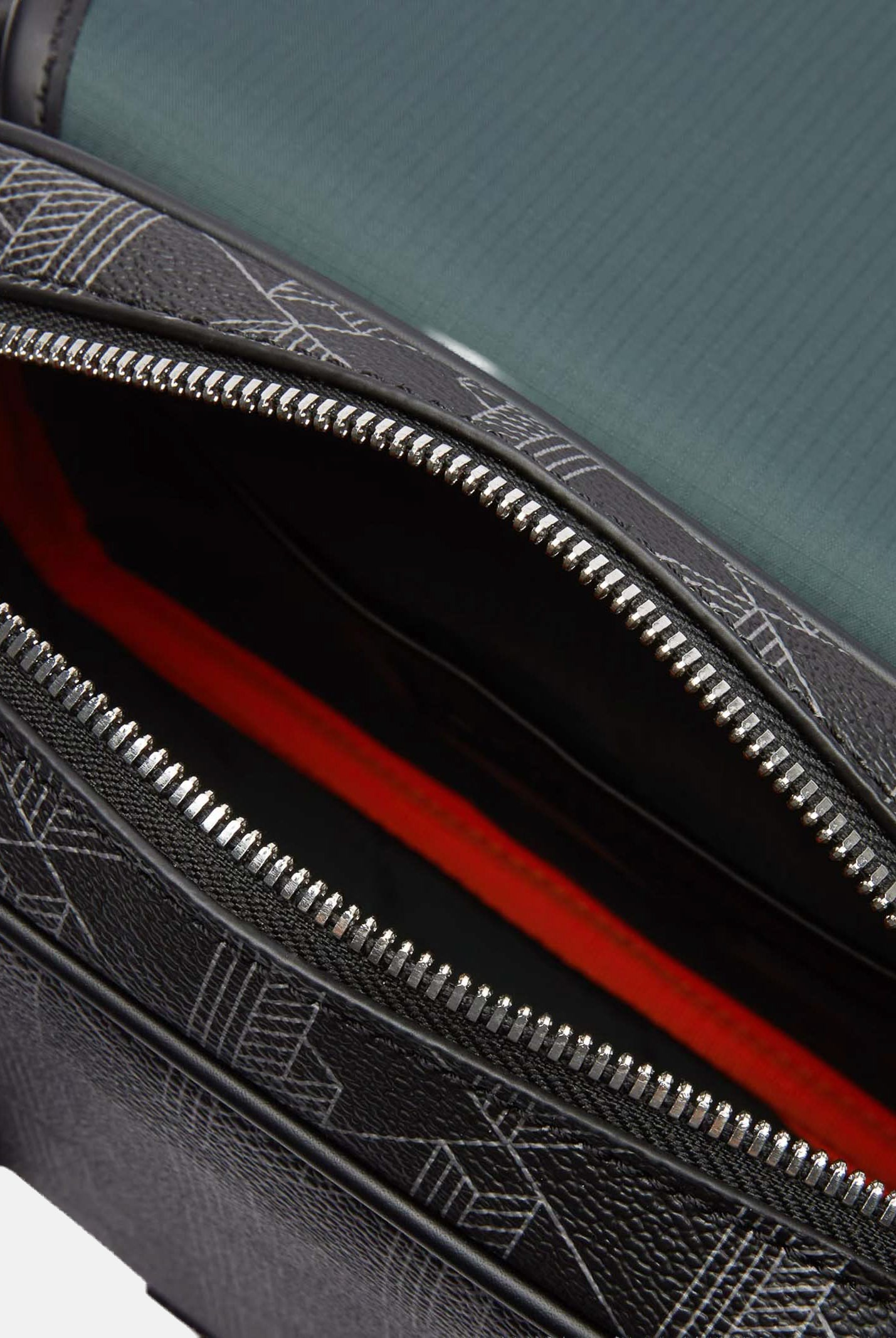 LACOSTE Borsa a tracolla nera per uomo e donna con monogramma The Blend NH3787 H45 LACOSTE