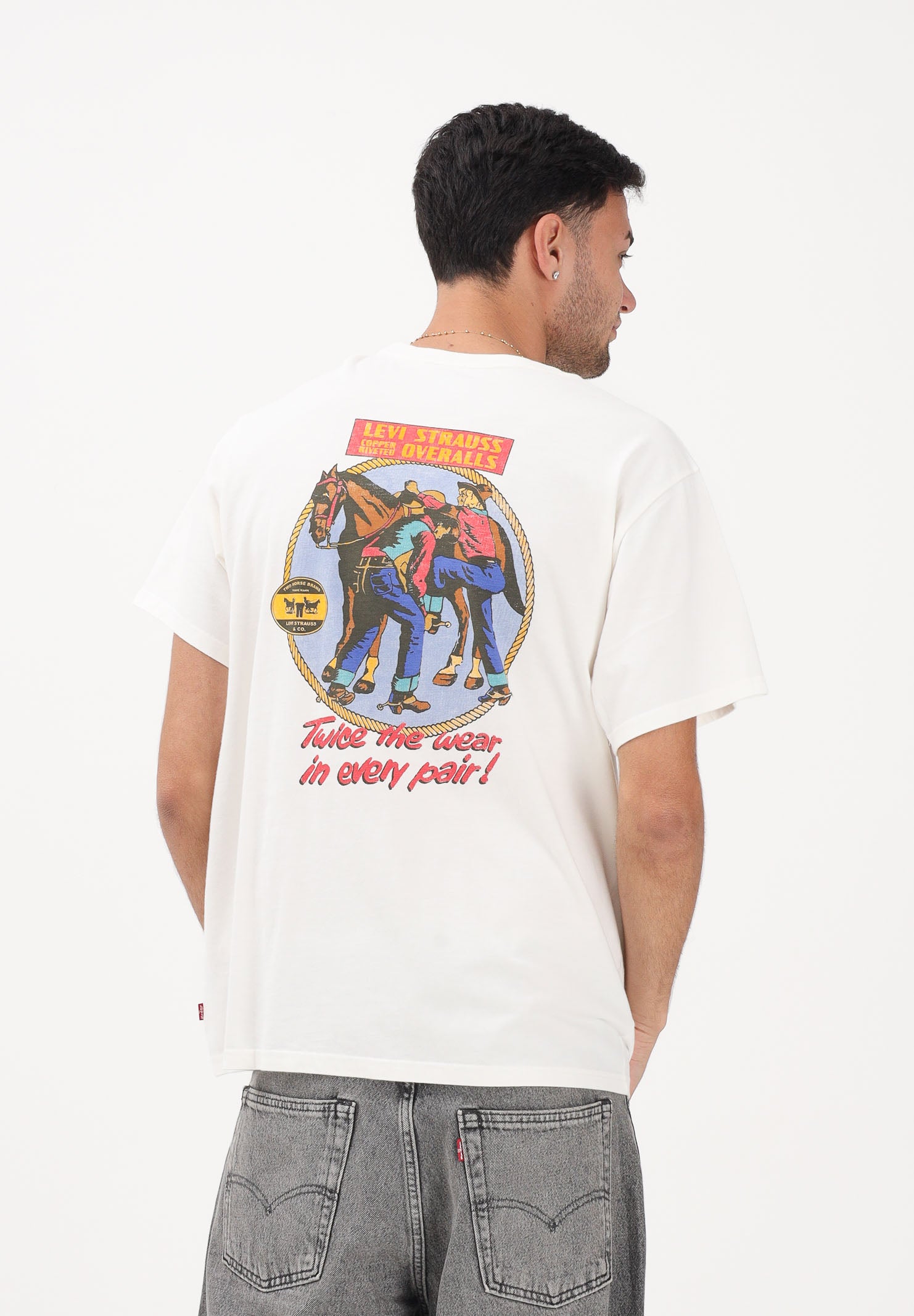 LEVI'S T-shirt a manica corta Levi's Relaxed Fit panna da uomo 16143-2372 . LEVI'S®