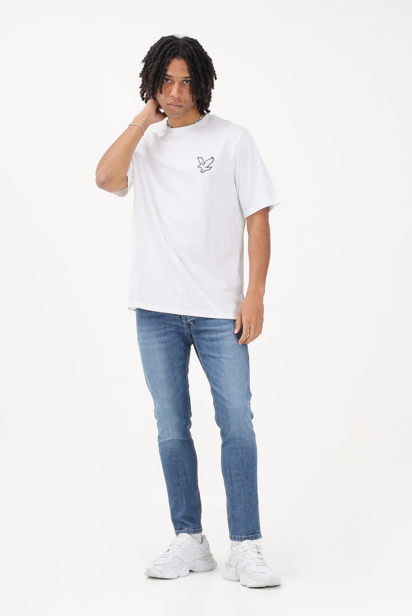 LYLE & SCOTT T-shirt a manica corta bianca da uomo con stampa sul retro TS2424V Y197 LYLE & SCOTT