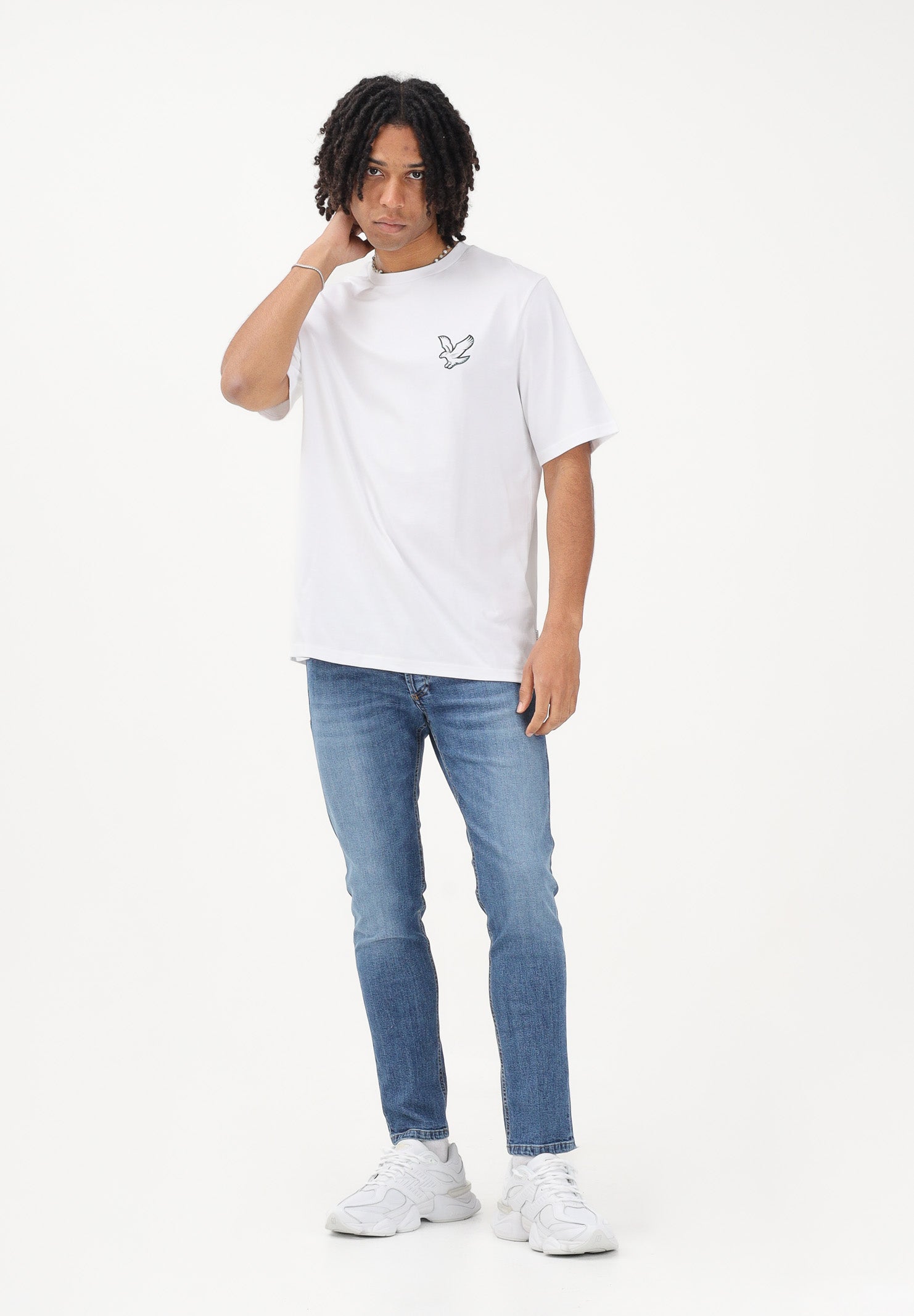 LYLE & SCOTT T-shirt a manica corta bianca da uomo con stampa sul retro TS2424V Y197 LYLE & SCOTT