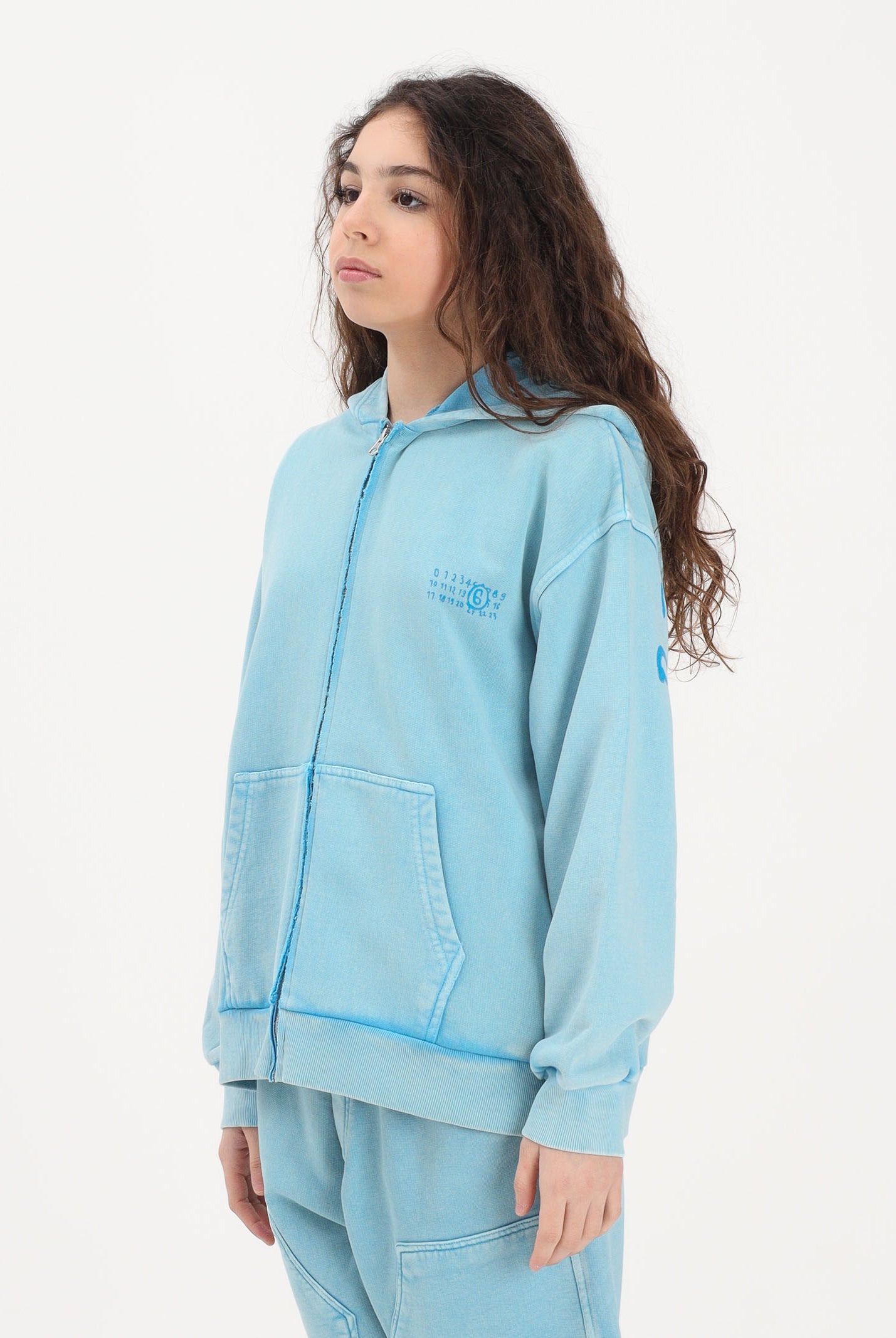 MAISON MARGIELA Felpa con zip azzurra per donna, ragazzi e bambini rifinita da logo M60978MM07L M6809 MAISON MARGIELA