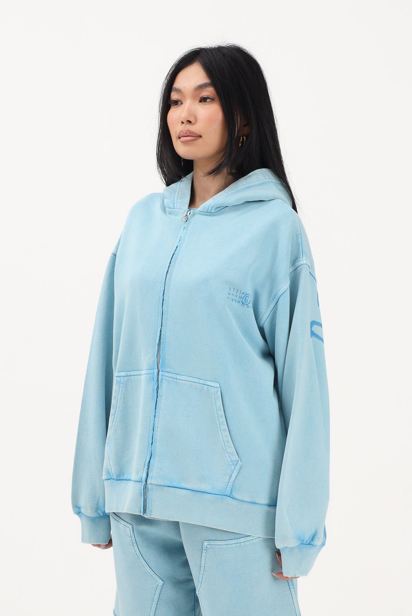 MAISON MARGIELA Felpa con zip azzurra per donna, ragazzi e bambini rifinita da logo M60978MM07L M6809 MAISON MARGIELA