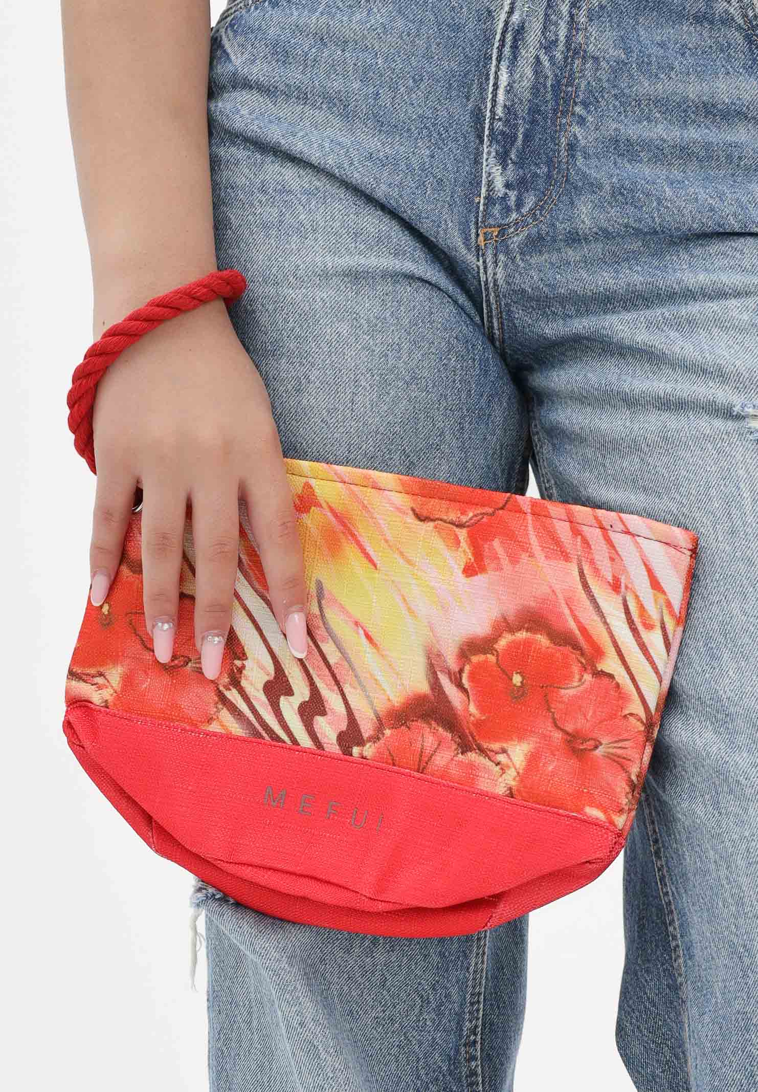 ME FUI Pochette arancione da donna dal design fresco e tropicale MA26-SW0010X14 . ME FUI