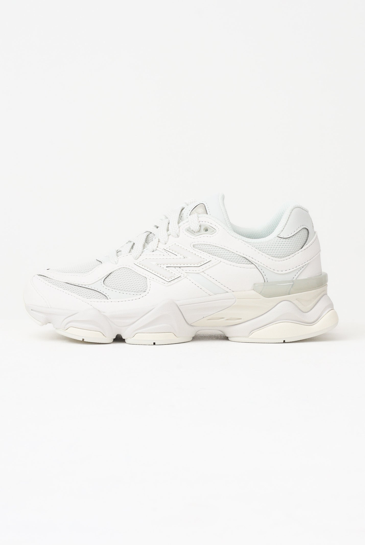 NEW BALANCE Sneakers 9060 grigio ghiaccio per uomo e donna GC9060LL . NEW BALANCE