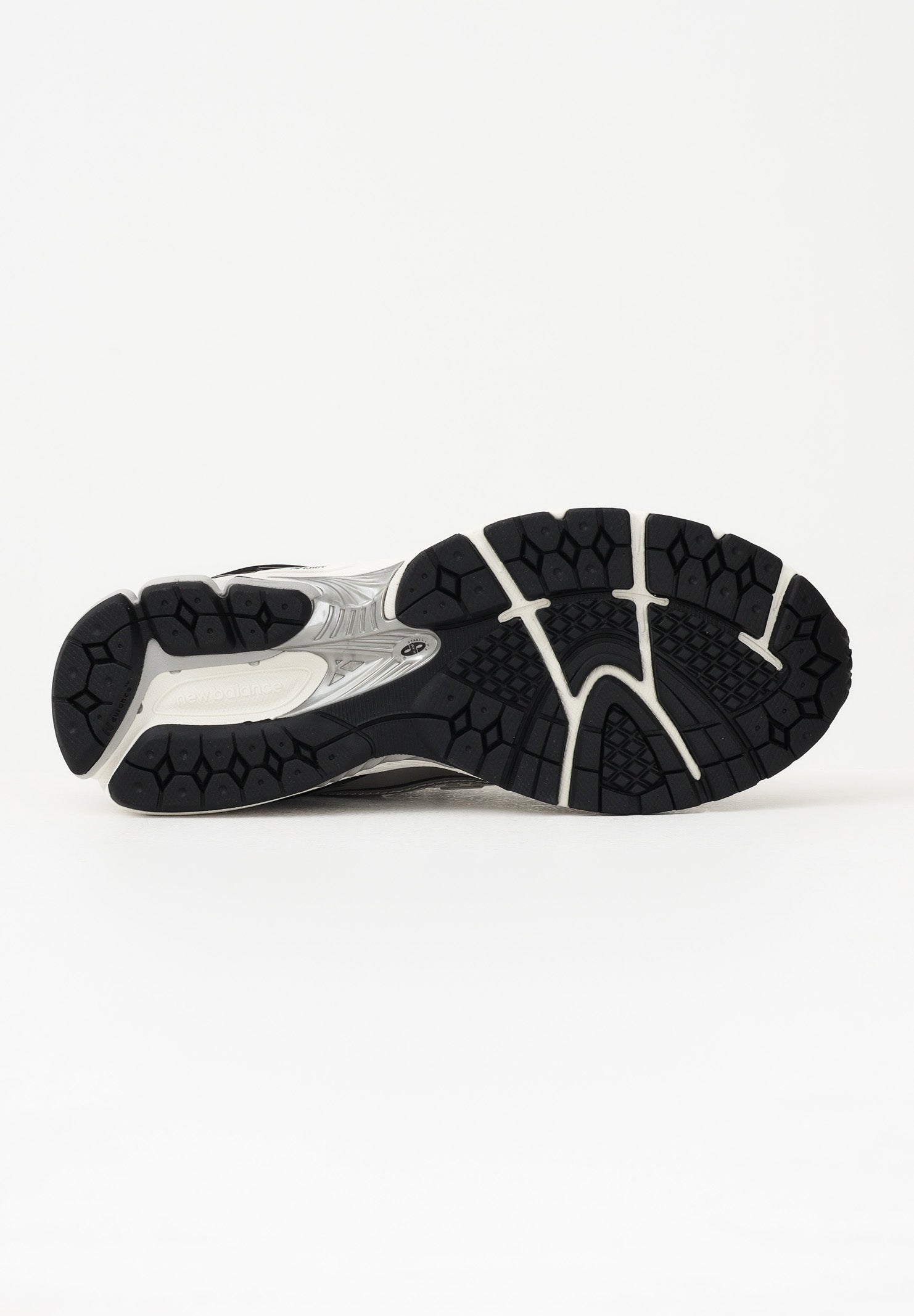 NEW BALANCE Sneakers 1906 bianche, argento e nere da uomo M1906RER . NEW BALANCE