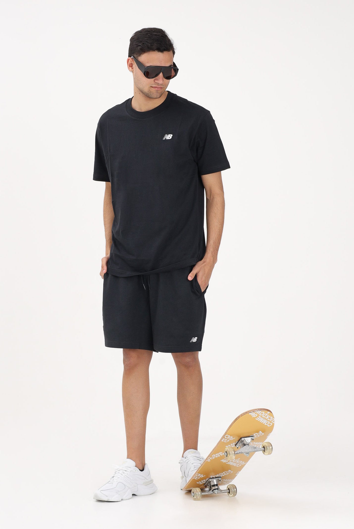 NEW BALANCE Shorts sportivo ESSENTIALS nero per uomo e donna MS41520BK . NEW BALANCE