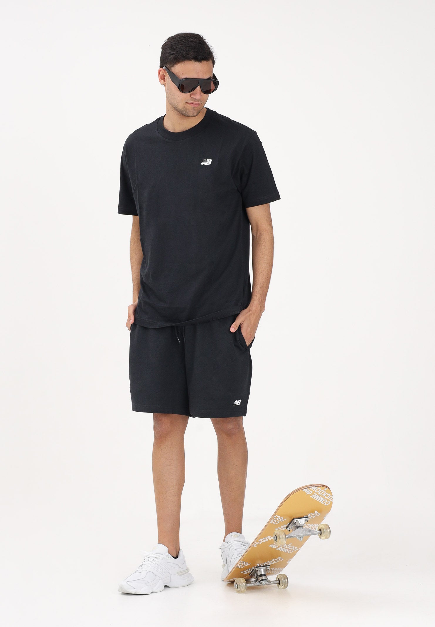 NEW BALANCE Shorts sportivo ESSENTIALS nero per uomo e donna MS41520BK . NEW BALANCE