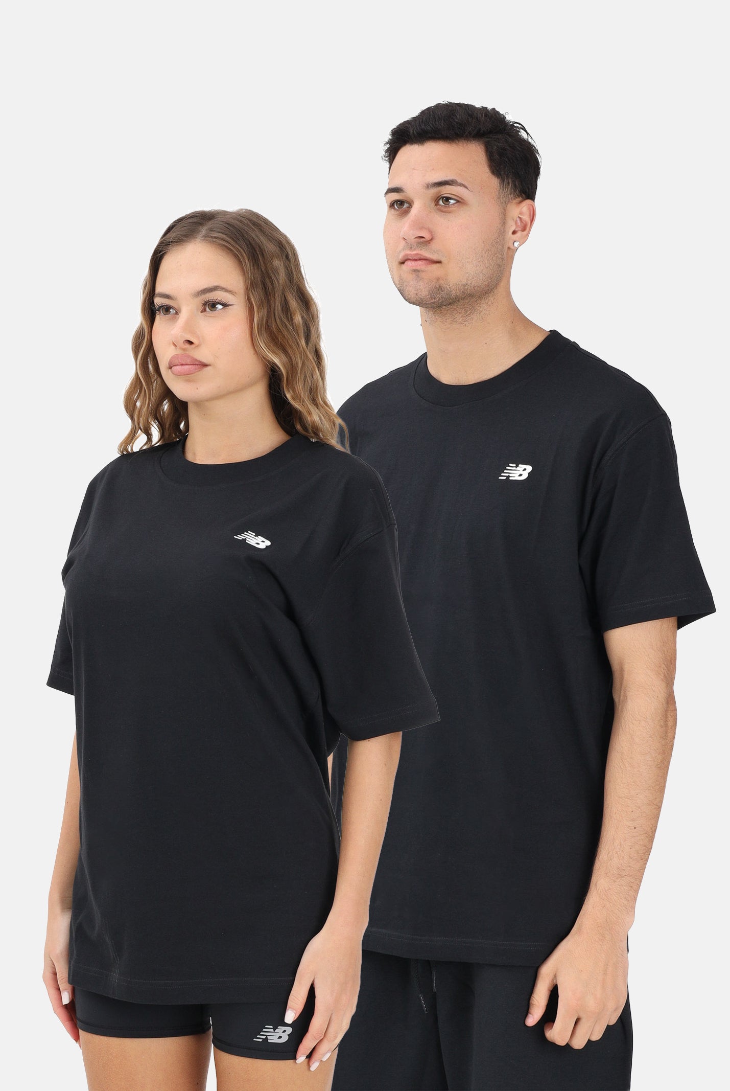 NEW BALANCE T-shirt a manica corta Sport Essentials nera per uomo e donna MT41509BK . NEW BALANCE