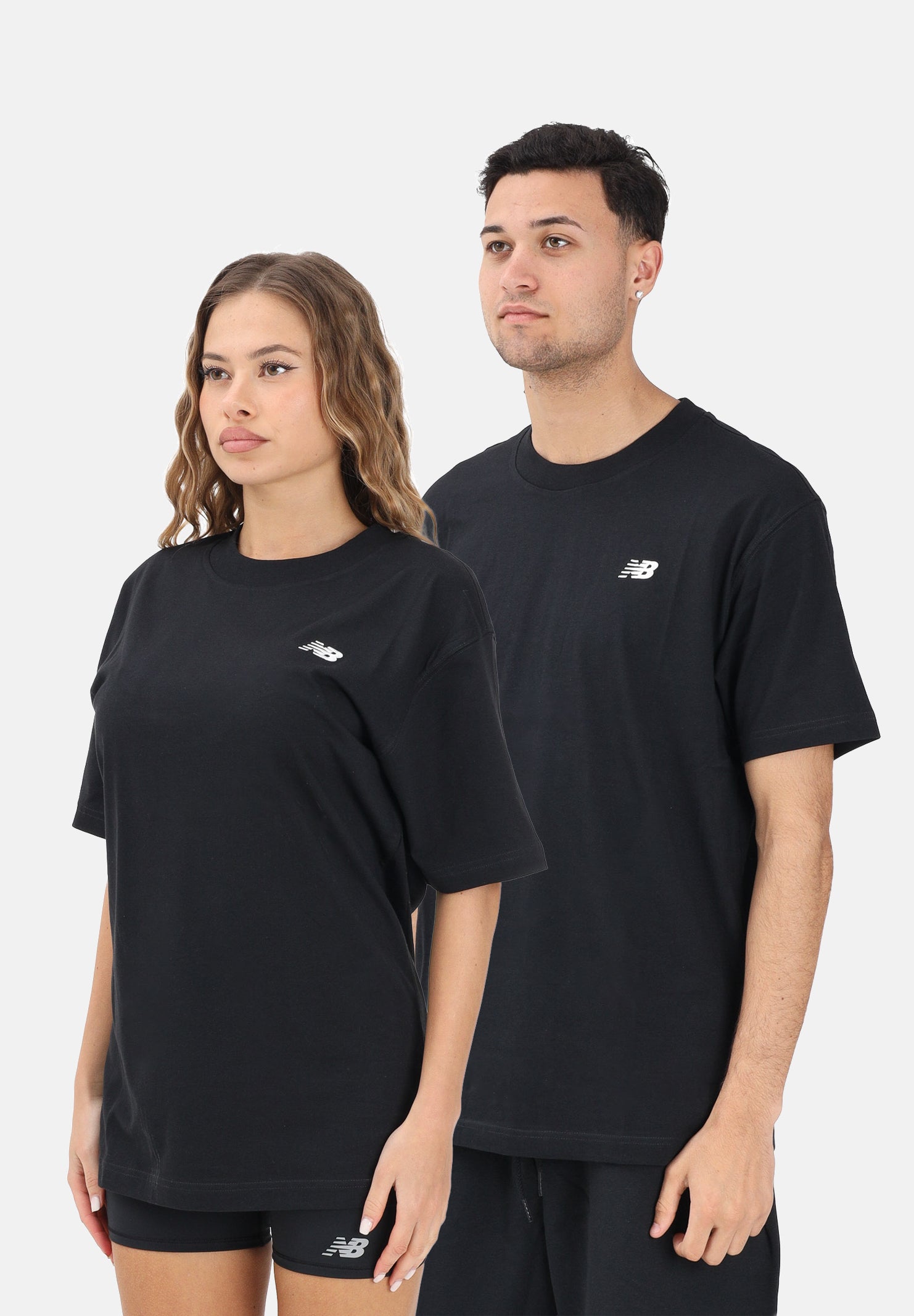 NEW BALANCE T-shirt a manica corta Sport Essentials nera per uomo e donna MT41509BK . NEW BALANCE