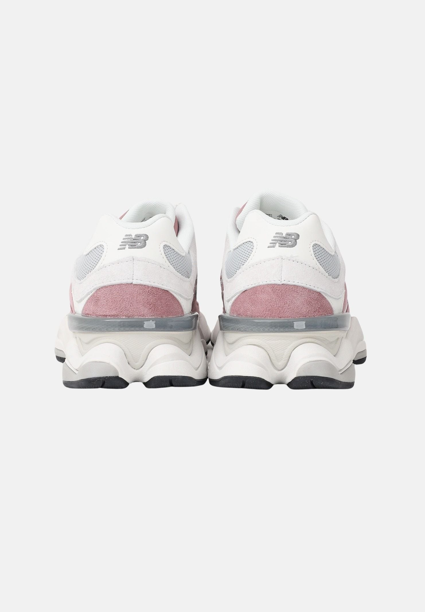 NEW BALANCE Sneakers 9060 bianche e rosa da donna U906040V . NEW BALANCE