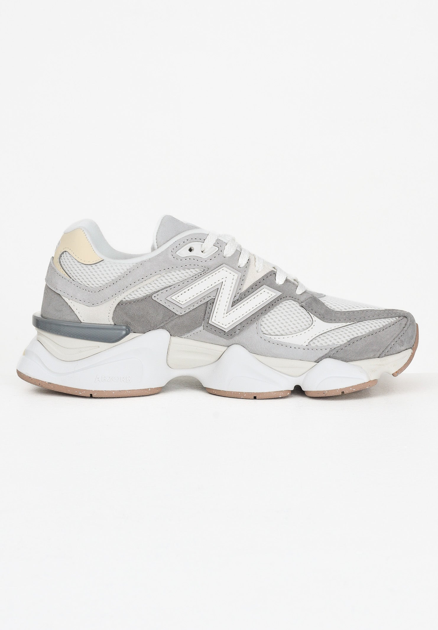 NEW BALANCE Sneakers 9060 grigie da uomo U9060AUB . NEW BALANCE