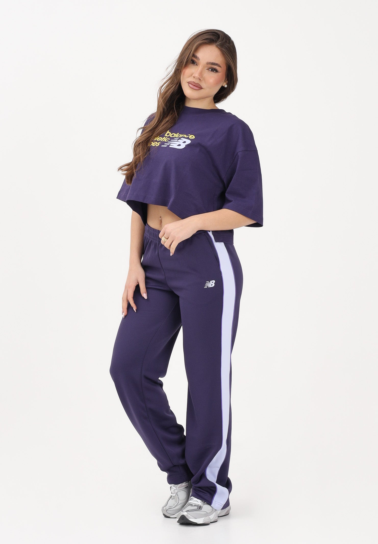 NEW BALANCE T-shirt a manica corta Athletics Premium Chest Logo viola da donna WT51908BOY . NEW BALANCE