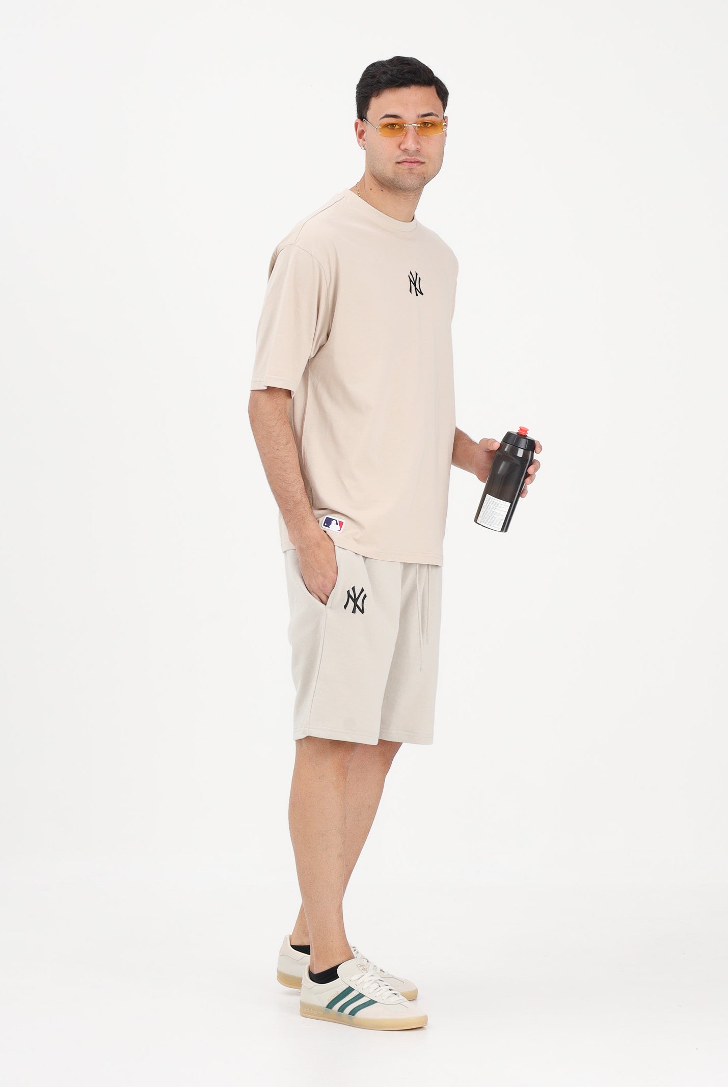 NEW ERA Shorts sportivo New York Yankees MLB League Essential beige per uomo e donna 60675755 . NEW ERA