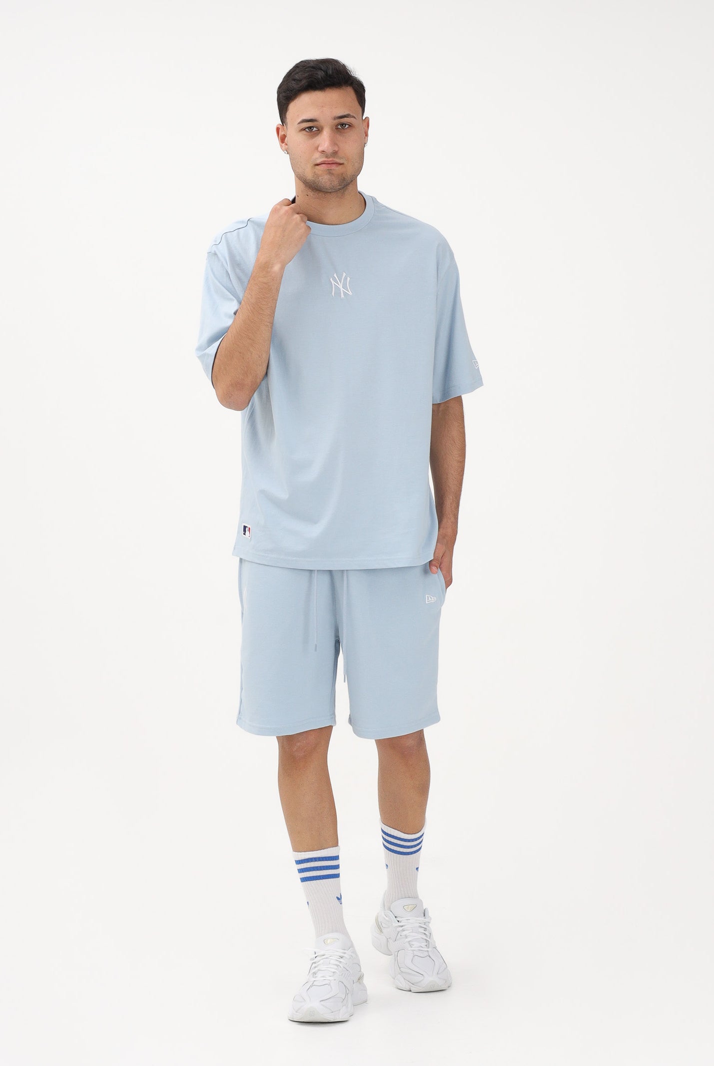 NEW ERA T-shirt a manica corta MLB League Essential Midi New York Yankees celeste per uomo e donna 60771500 . NEW ERA