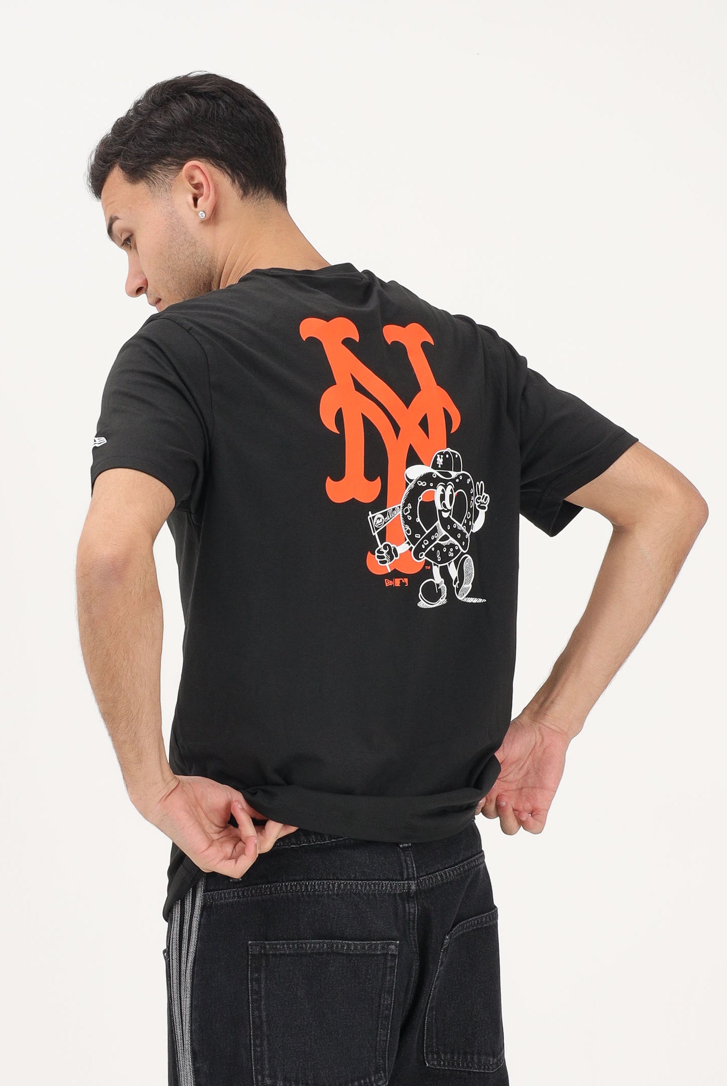 NEW ERA T-shirt a manica corta New York Mets MLB Food Graphic nera per uomo e donna 60771505 . NEW ERA