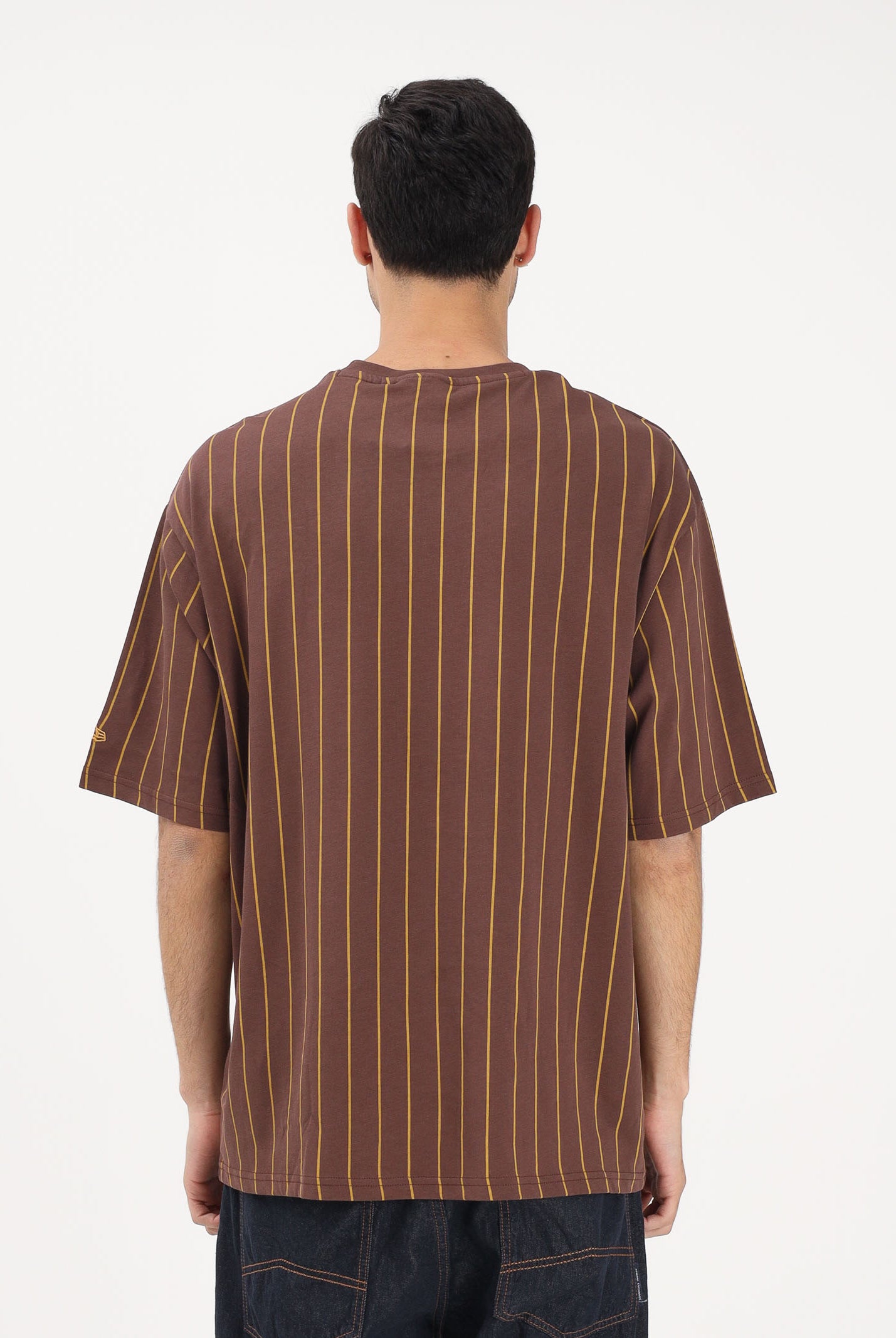 NEW ERA T-shirt a manica corta Oversized New Era Pinstripe marrone per uomo e donna 60771549 . NEW ERA