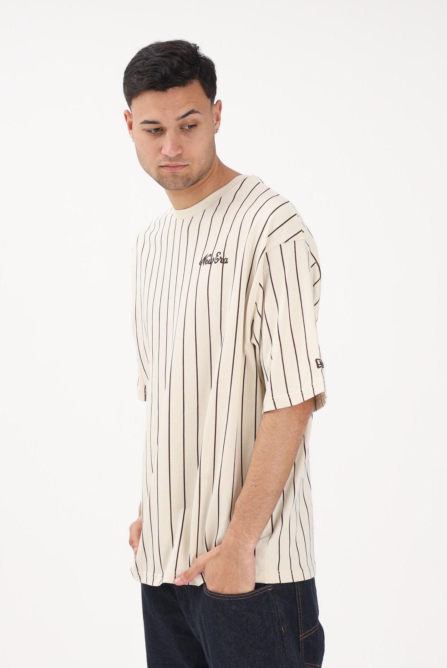 NEW ERA T-shirt a manica corta Oversized New Era Pinstripe panna per uomo e donna 60771551 . NEW ERA