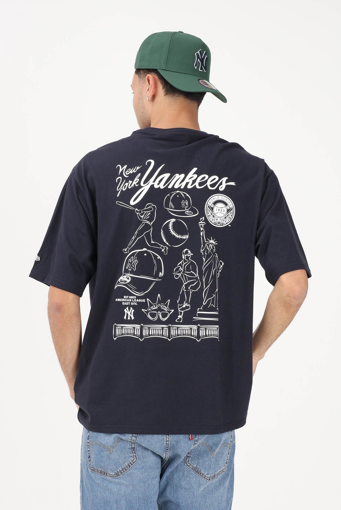 NEW ERA T-shirt a manica corta Oversized New York Yankees MLB Baseball Graphic blu per uomo e donna 60771579 . NEW ERA