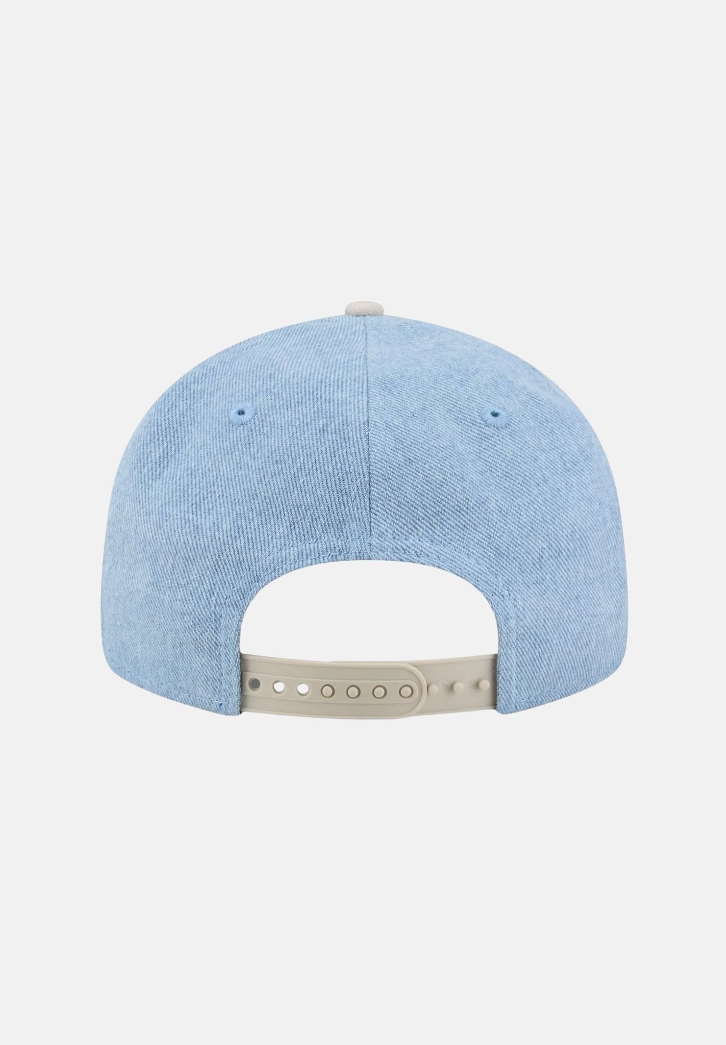 NEW ERA Cappello con visiera Space Jam Denim Retro Crown 9 FIFTY Snapback in denim chiaro per uomo e donna 60800476 . NEW ERA