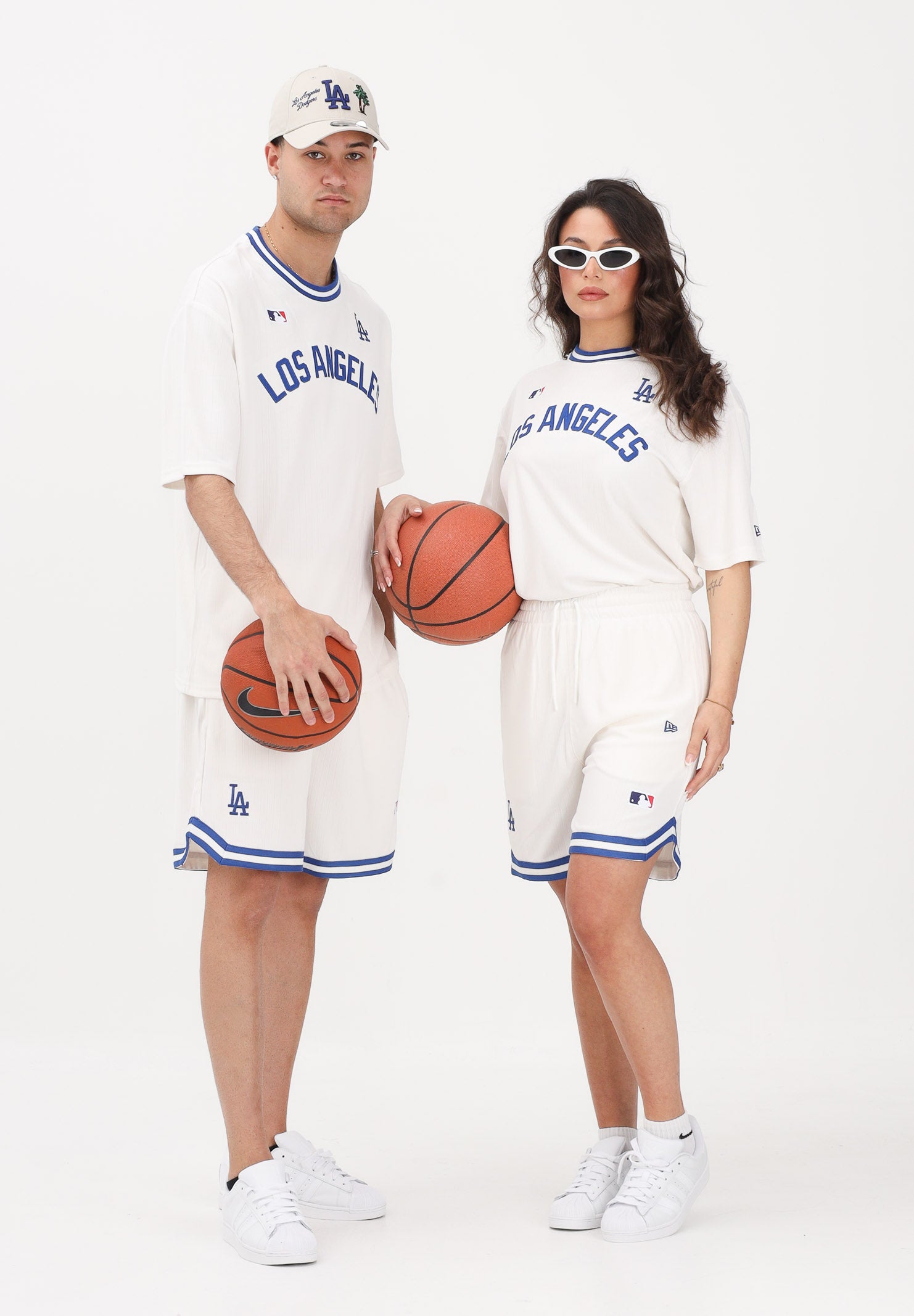 NEW ERA Shorts sportivo Oversized LA Dodgers MLB Arch panna per uomo e donna 60856133 . NEW ERA