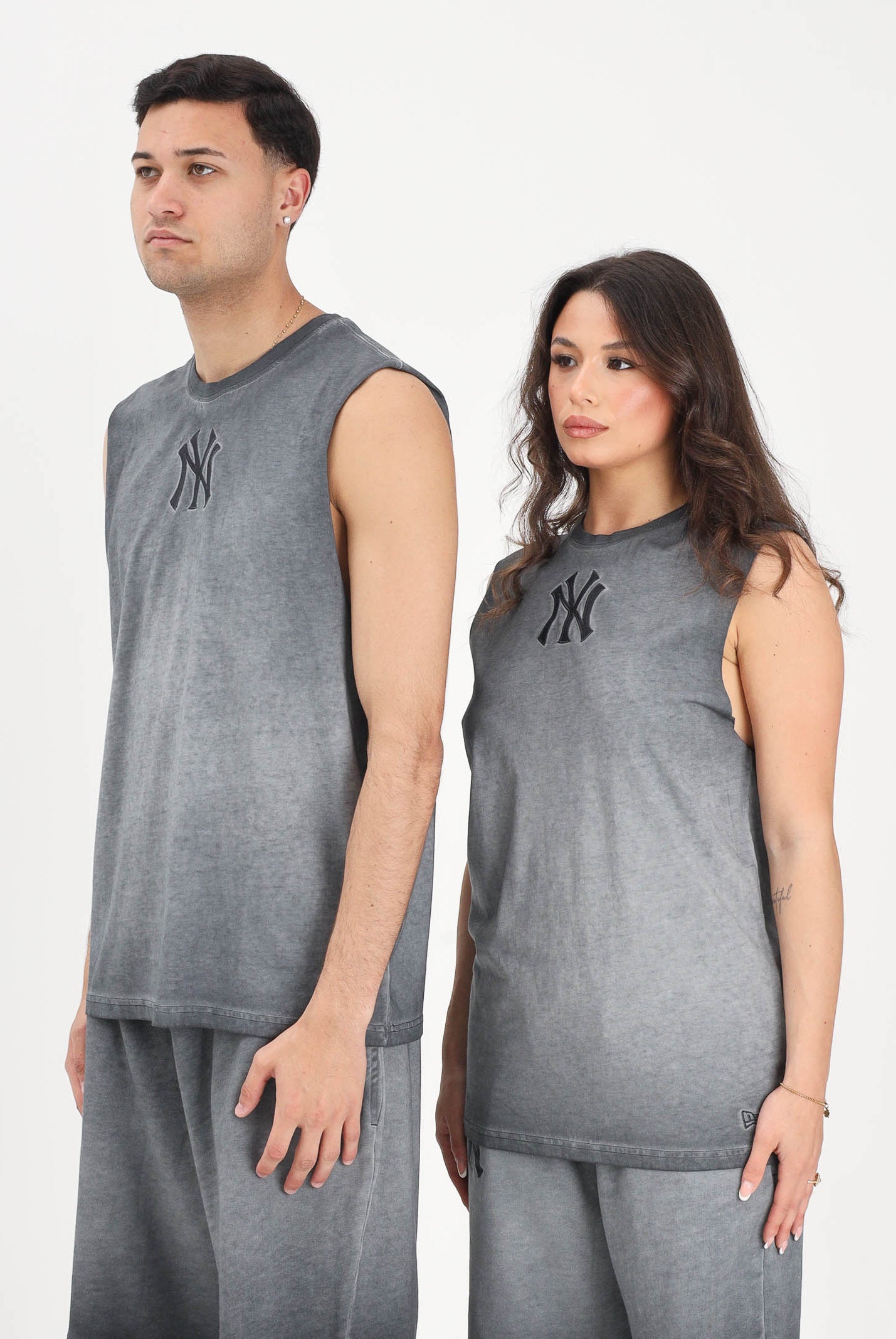 NEW ERA T-shirt smanicata New York Yankees MLB Washed Logo grigia per uomo e donna 60856169 . NEW ERA