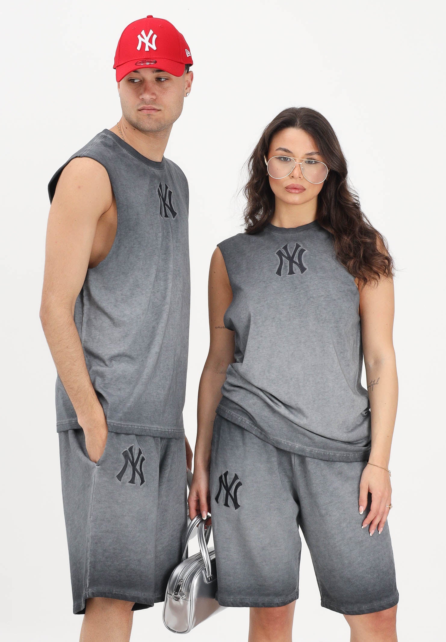 NEW ERA T-shirt smanicata New York Yankees MLB Washed Logo grigia per uomo e donna 60856169 . NEW ERA