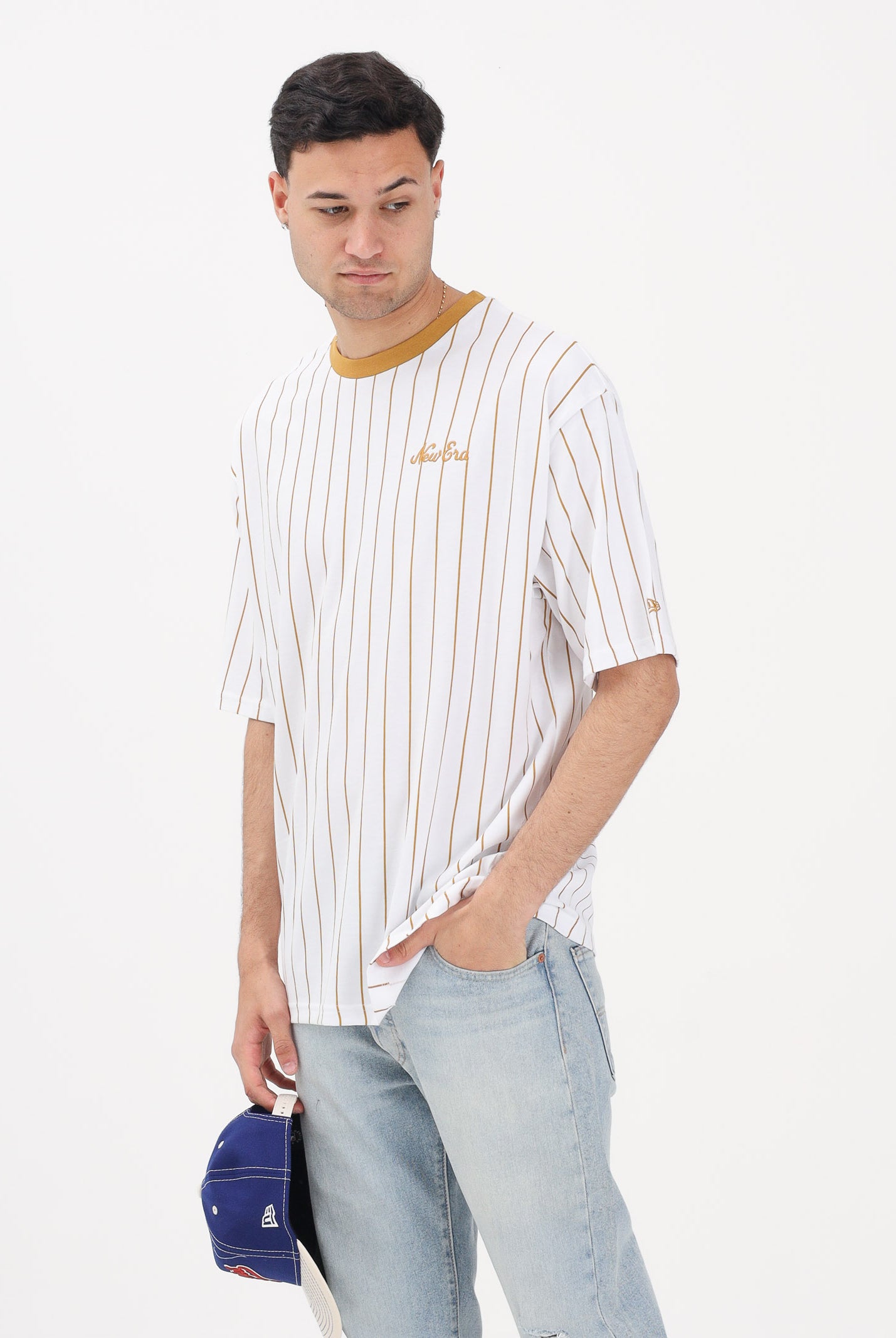 NEW ERA T-shirt a manica corta Oversized New Era Pinstripe bianca e senape per uomo e donna 60856223 . NEW ERA