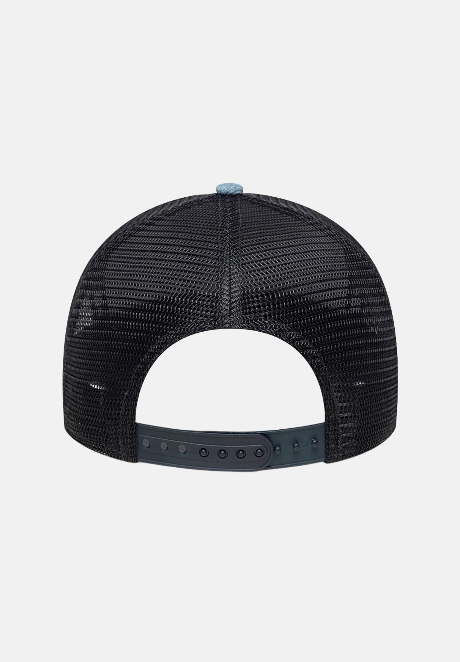 NEW ERA Cappello con visiera 9FORTY A-Frame Trucker New Era Leather Patch in denim chiaro per uomo e donna 60856334 . NEW ERA