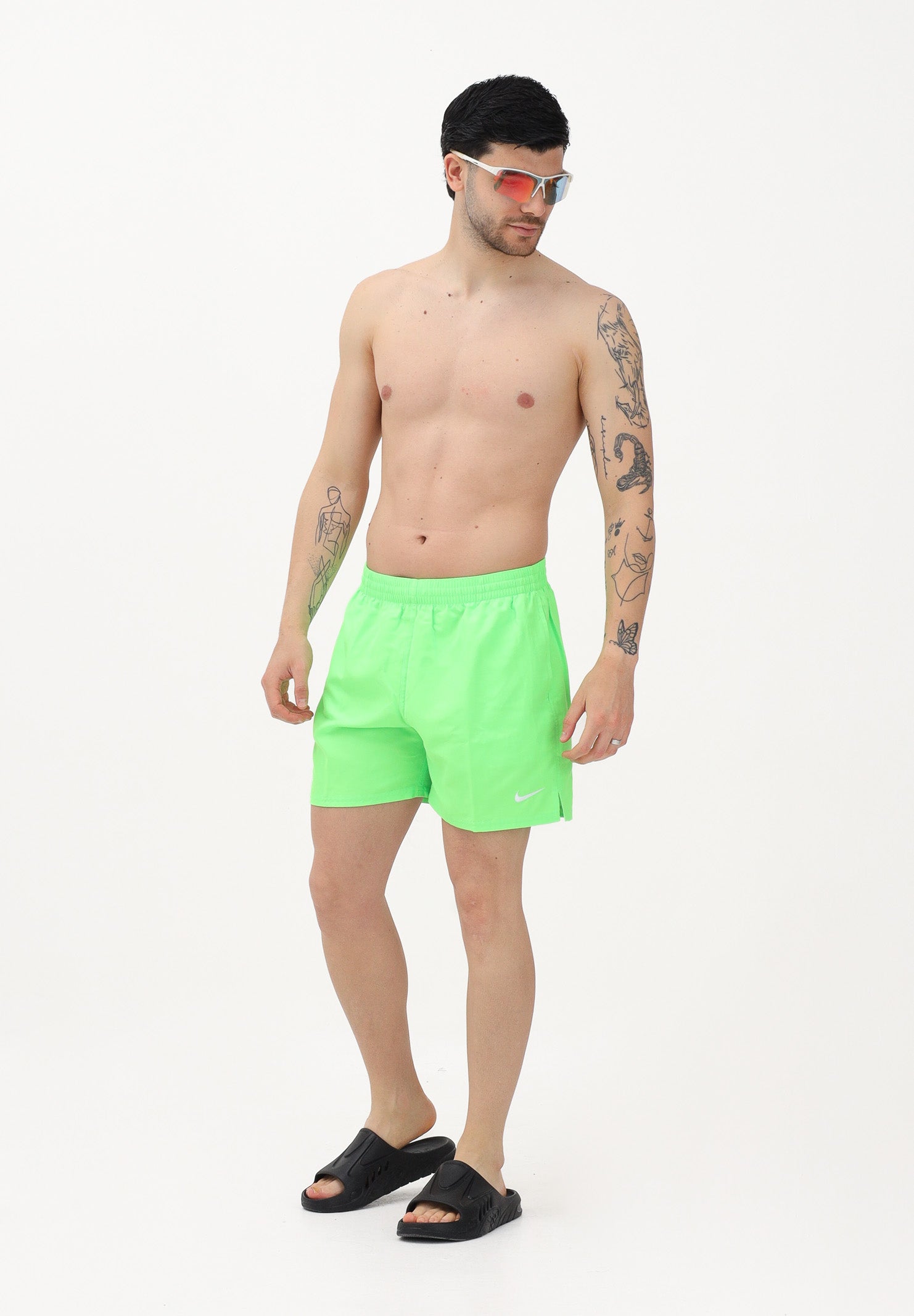 NIKE Shorts mare verde fluo da uomo con logo NESSF560 311 NIKE